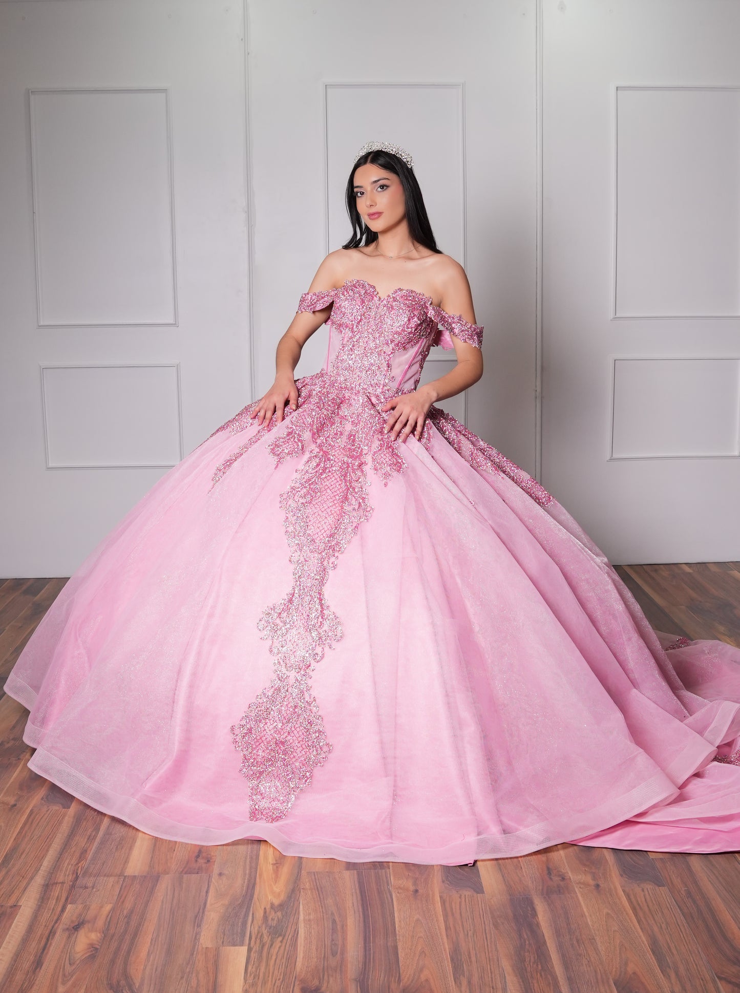 Vestido de XV años Rosa Pastel de Glitter y Mangas Campesinas