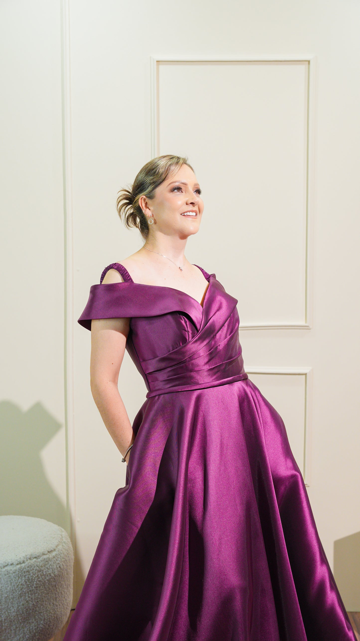 Vestido Violeta Mangas Caídas Ampón