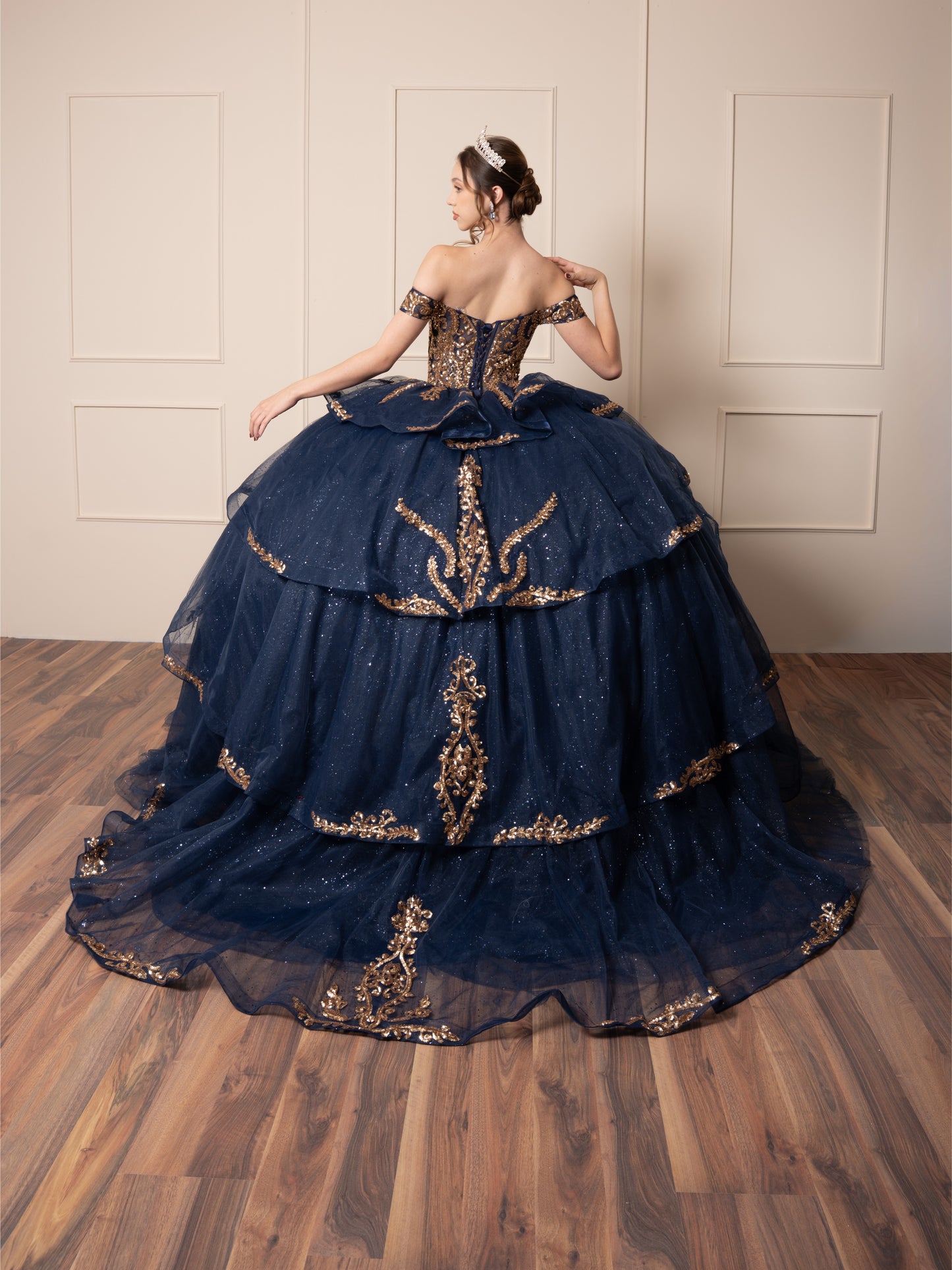 Vestido de XV Años Azul Marino Lentejuela Dorada