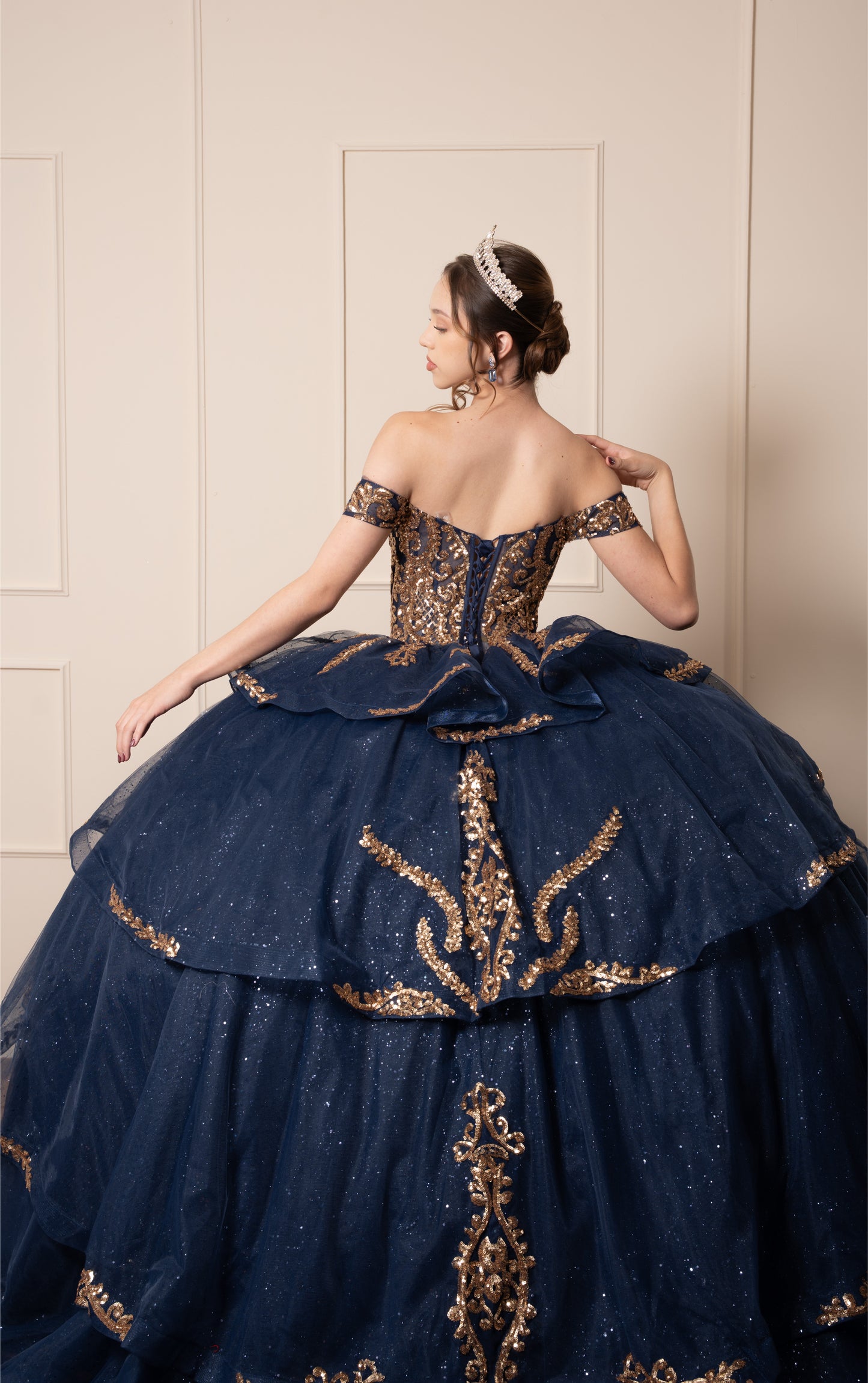 Vestido de XV Años Azul Marino Lentejuela Dorada