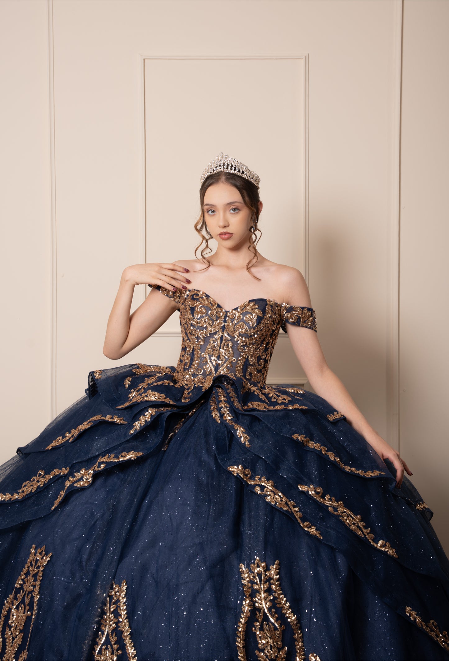 Vestido de XV Años Azul Marino Lentejuela Dorada