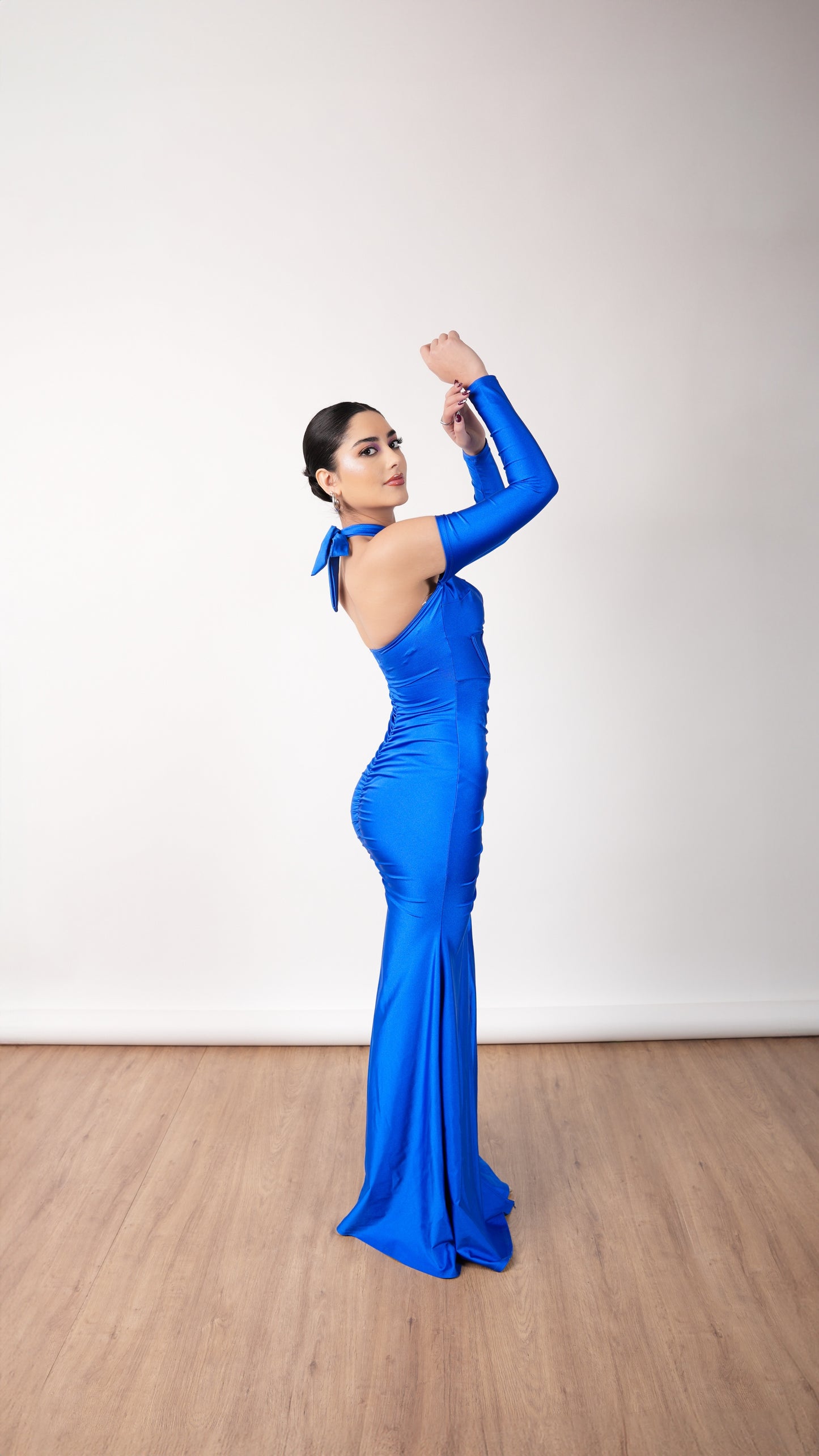 Vestido Azul Rey Licra Corrugado Con Mangas