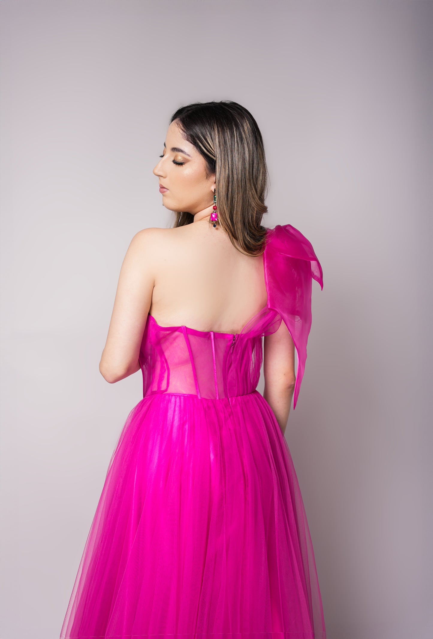 Vestido Rosa Ampon Moño En Hombro