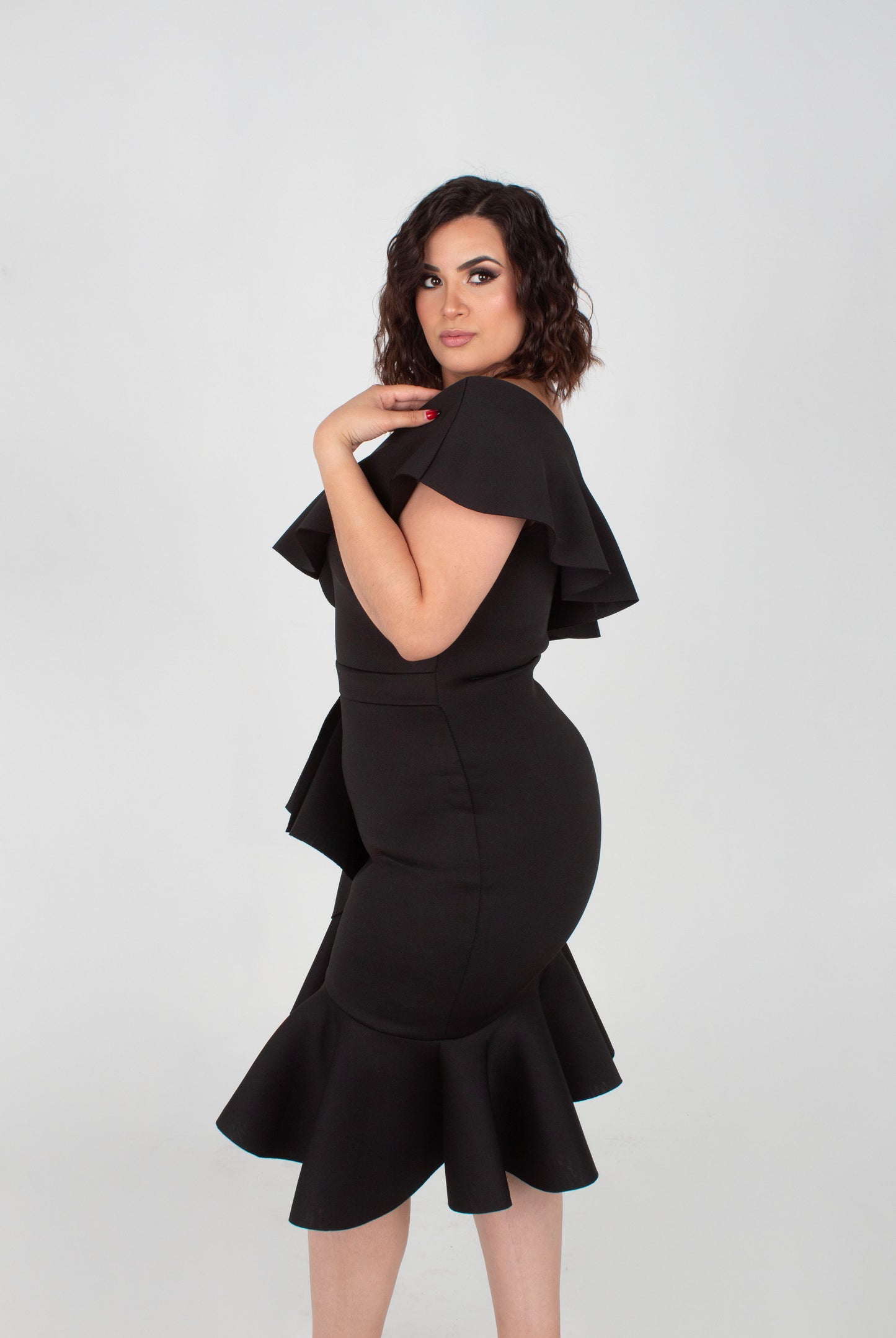 Vestido Olanes A Un Costado Midi