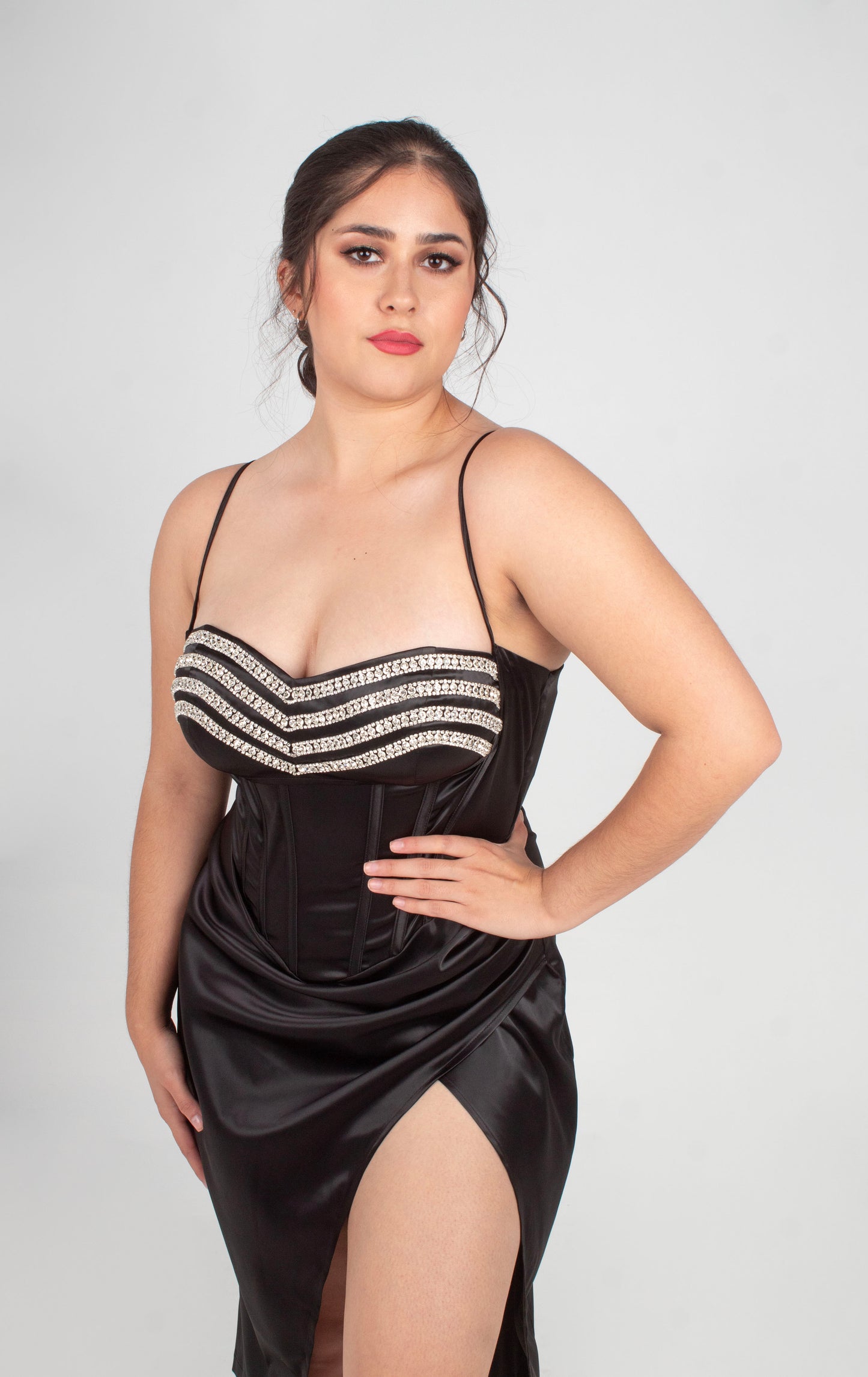 Vestido Corset Piedras En Copas Corto