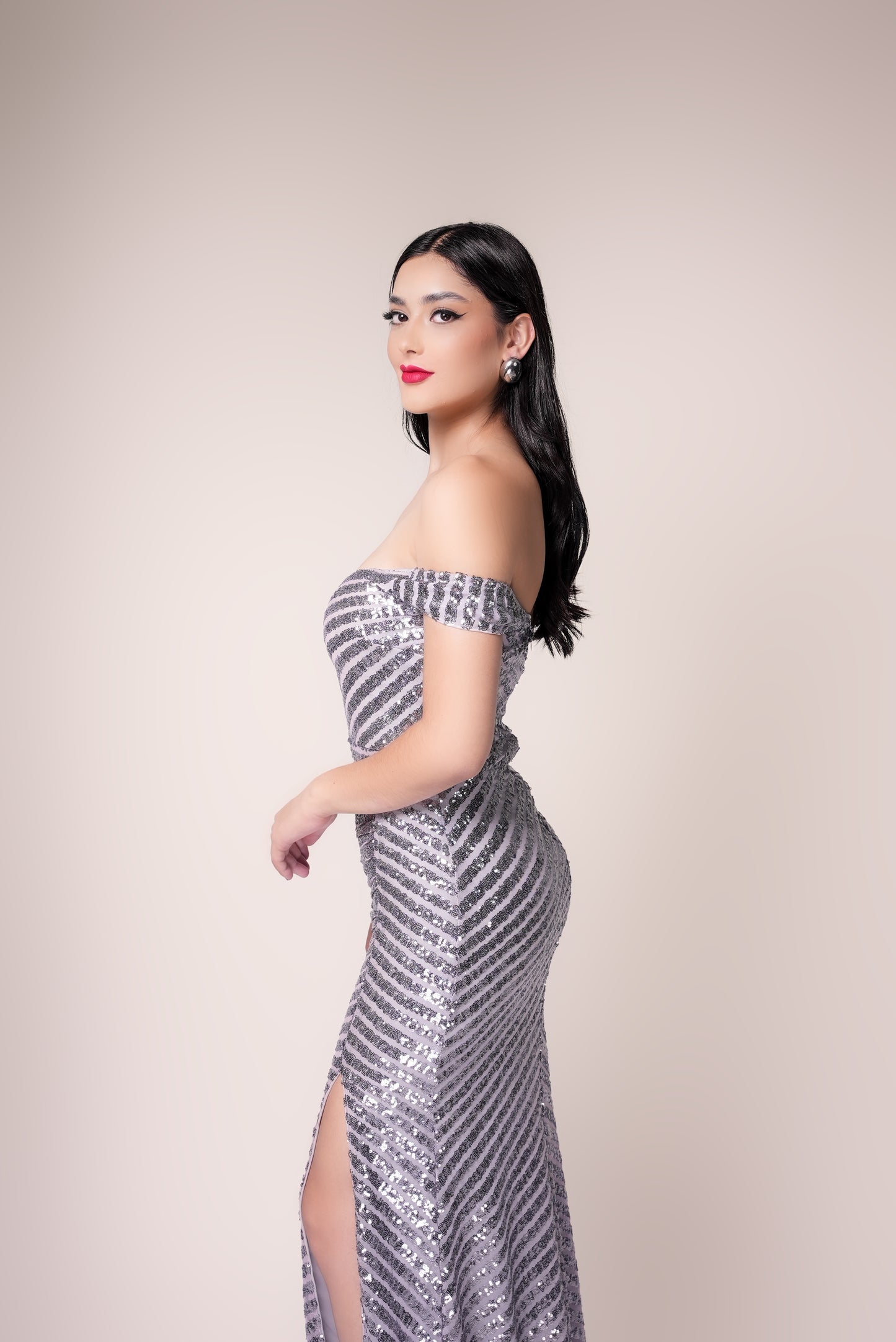 Vestido Plateado Lentejuela Abertura En Pierna