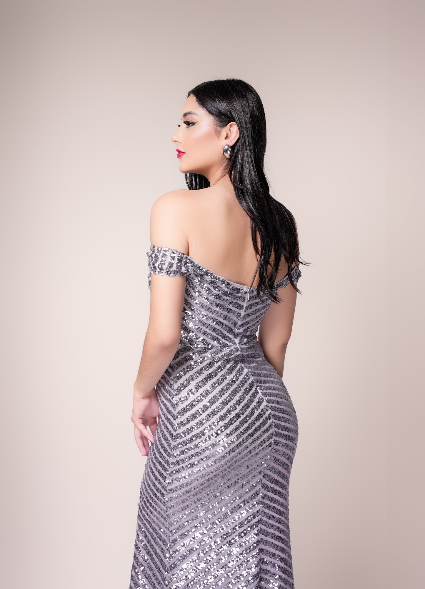 Vestido Plateado Lentejuela Abertura En Pierna