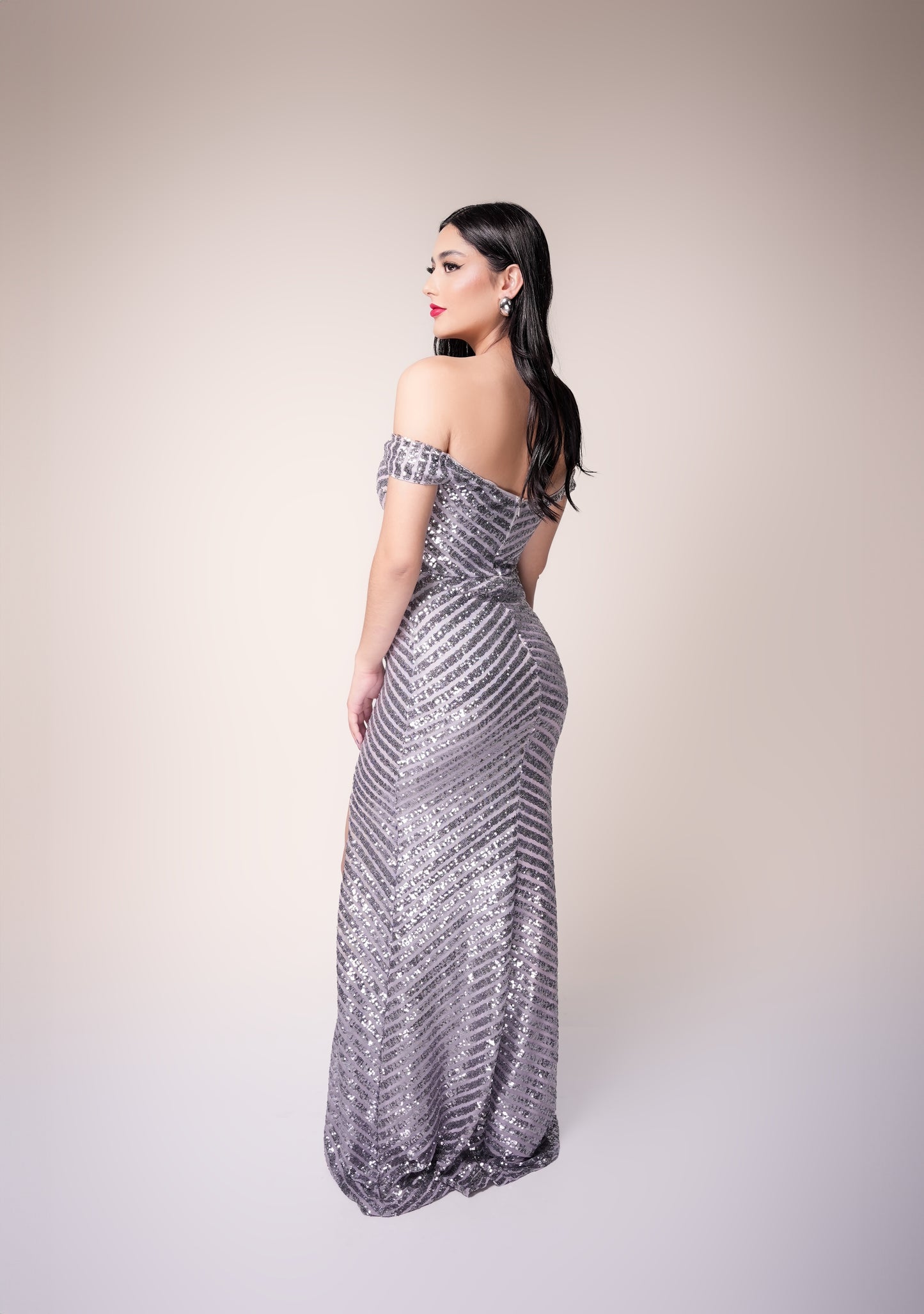 Vestido Plateado Lentejuela Abertura En Pierna