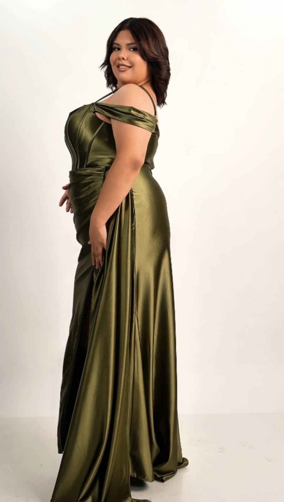 Vestido Verde Olivo Manga Caída Y Tirantes Banda