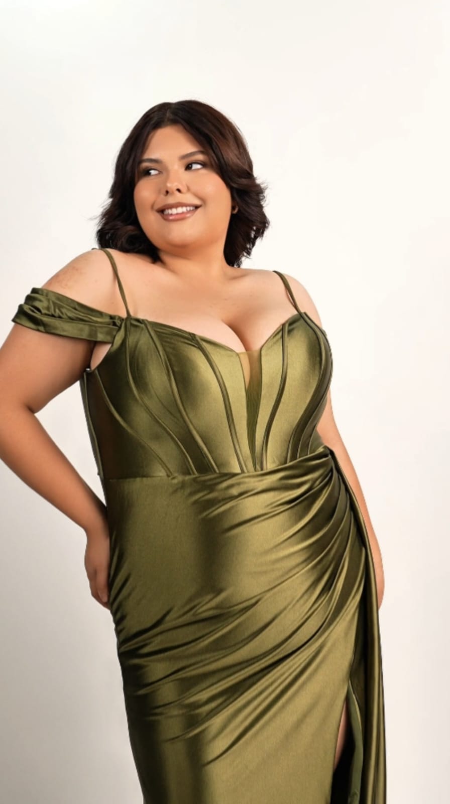 Vestido Verde Olivo Manga Caída Y Tirantes Banda