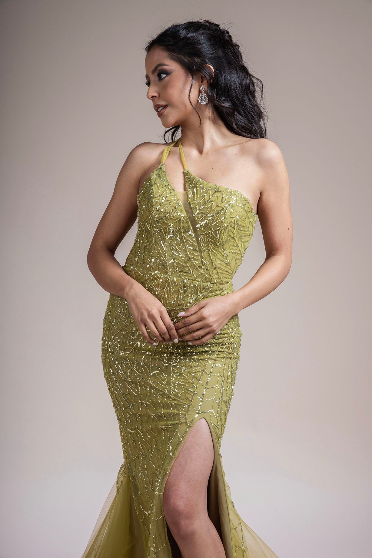 Vestido Espalda Descubierta con Estampado y Velo Abajo