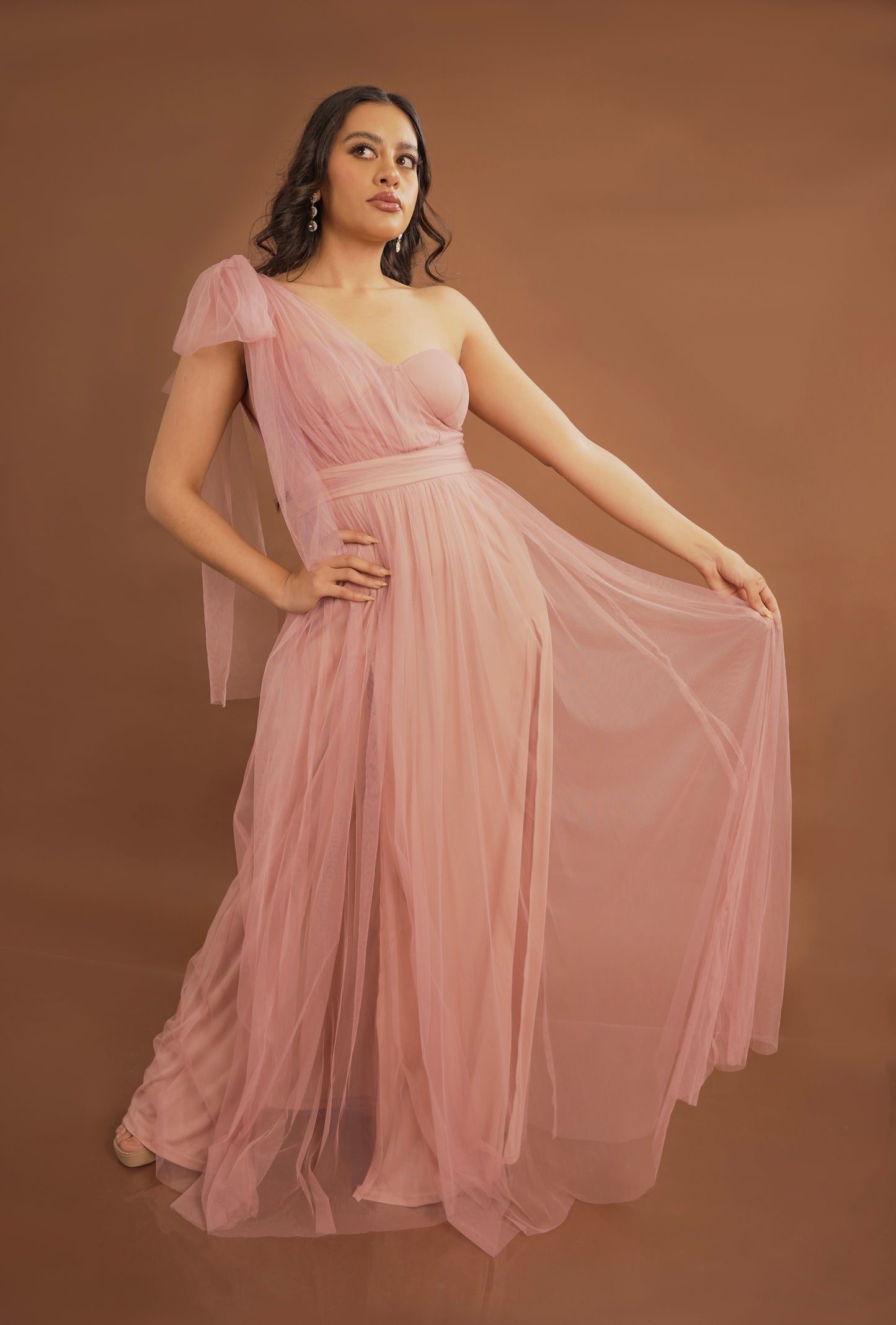 Vestido Tul con un Tirante