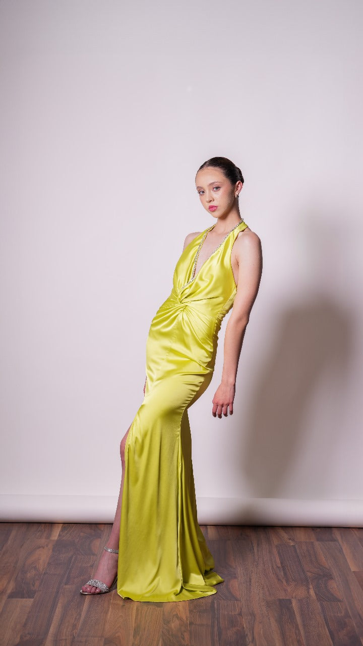 Vestido Amarillo Halter Nudo en Abdomen