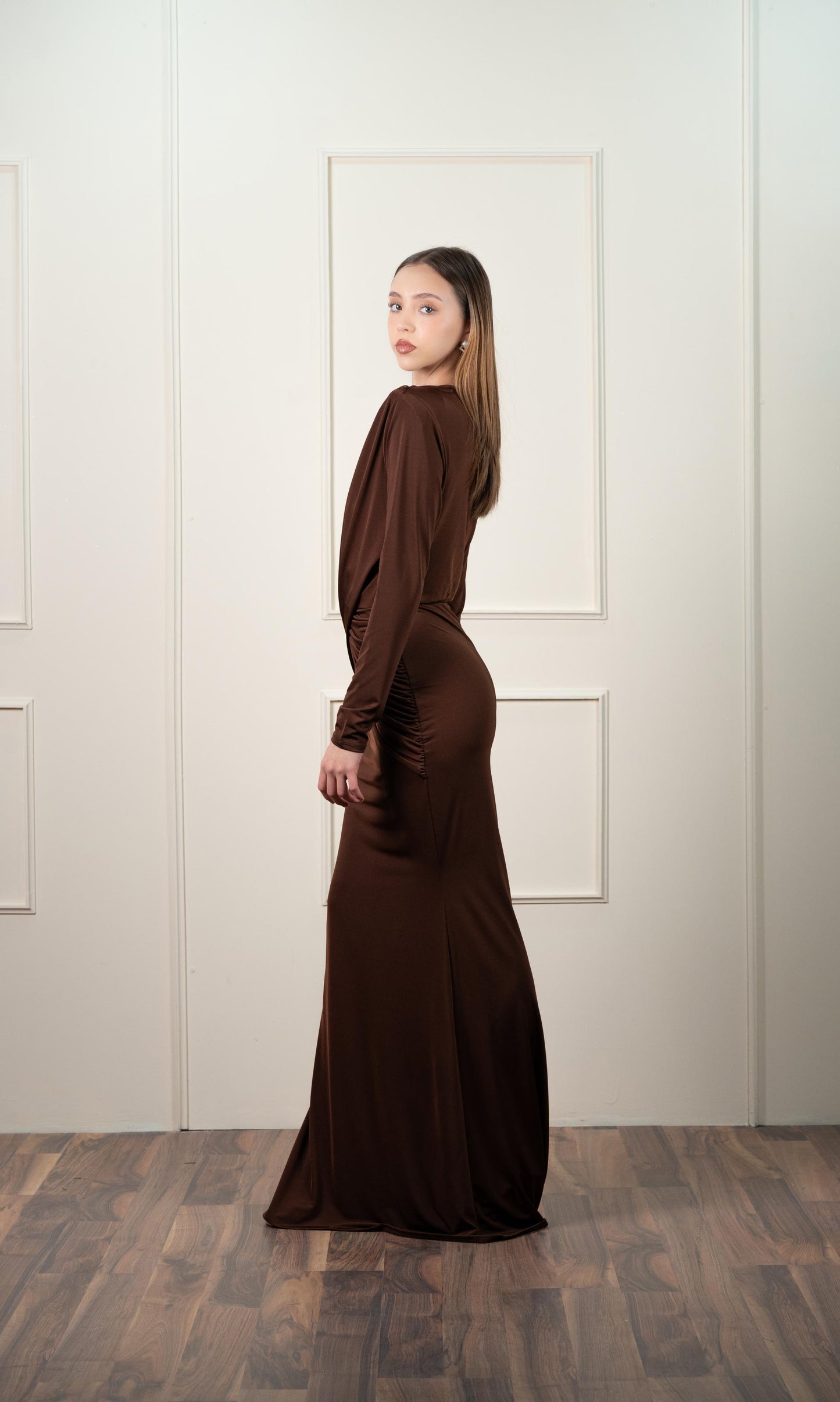 Vestido Cafe Manga Larga Plizado En Abdomen