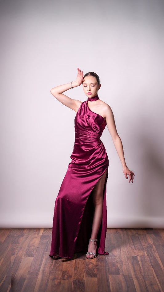 Vestido Satin un Tirante con Estola