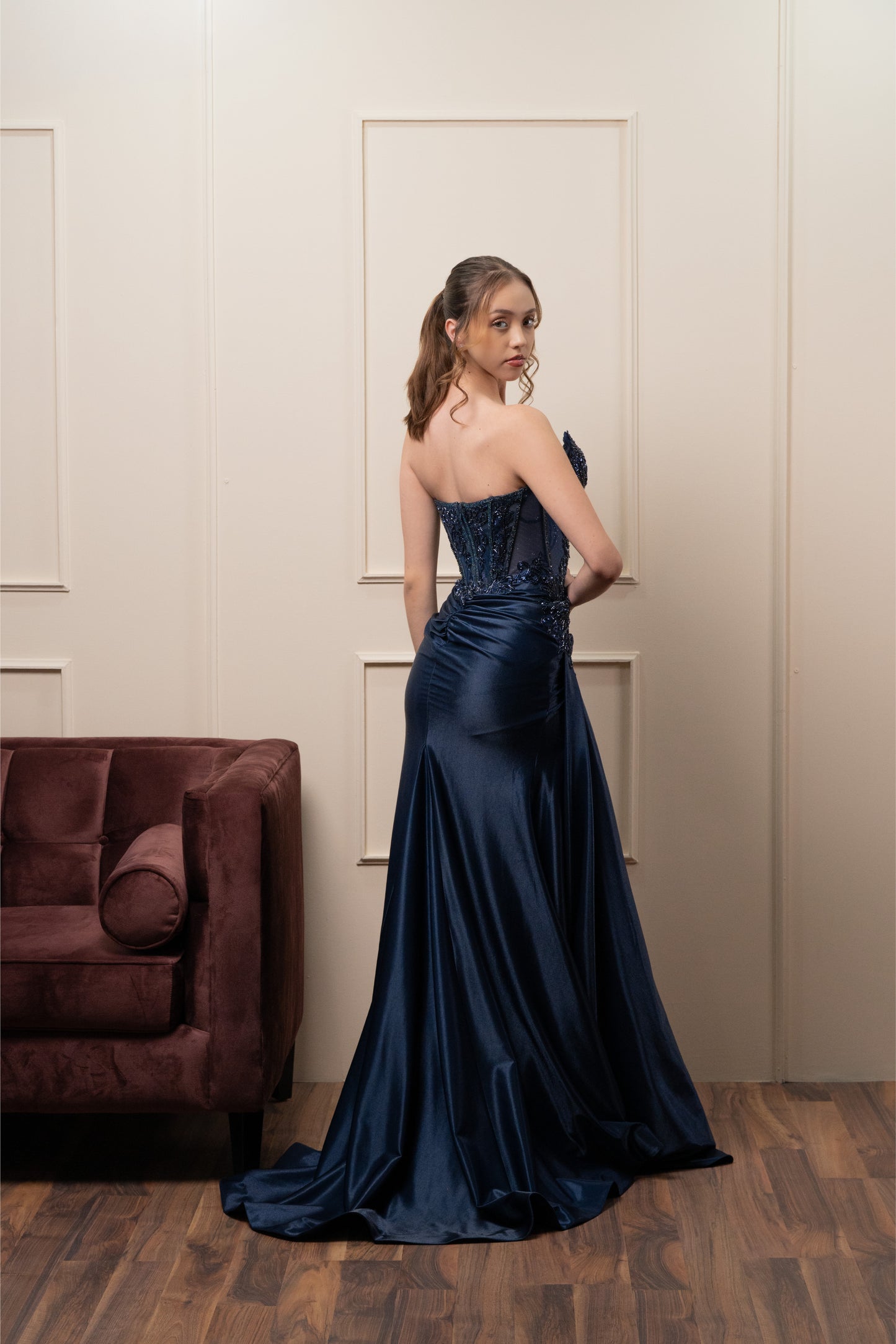Vestido Azul Marino Diseño En Abdomen