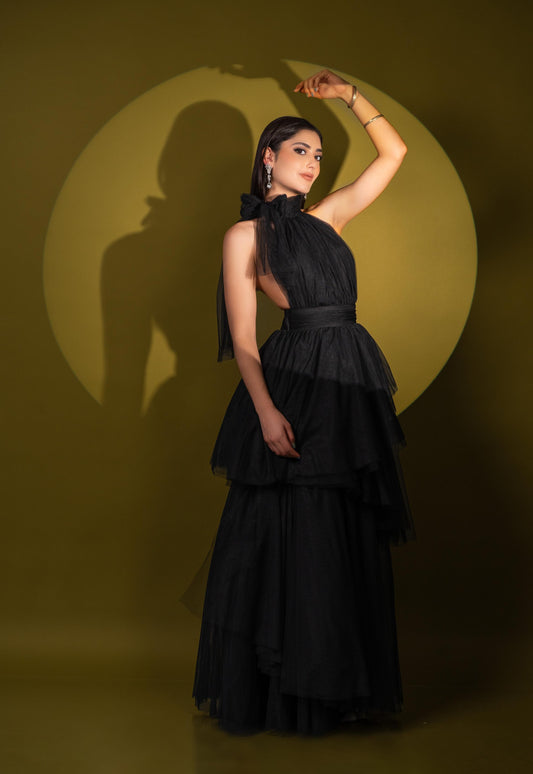 Vestido Negro Olan Cuello Halter Espalda Descubierta
