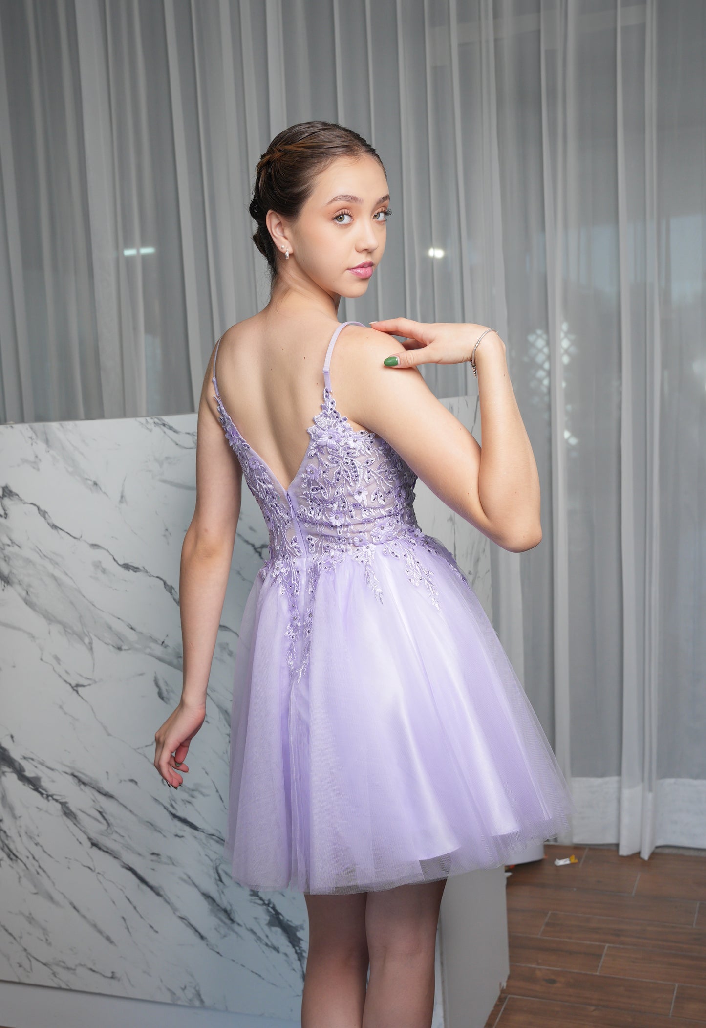 Vestido XV Años  Lila Encaje Bordado Corto