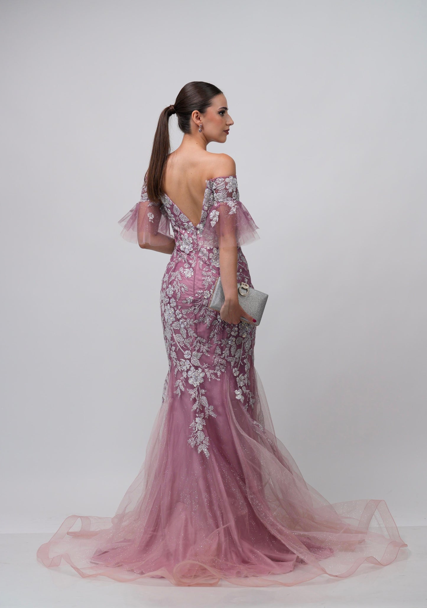 Vestido Rosa Corte Sirena Detalles Plateados
