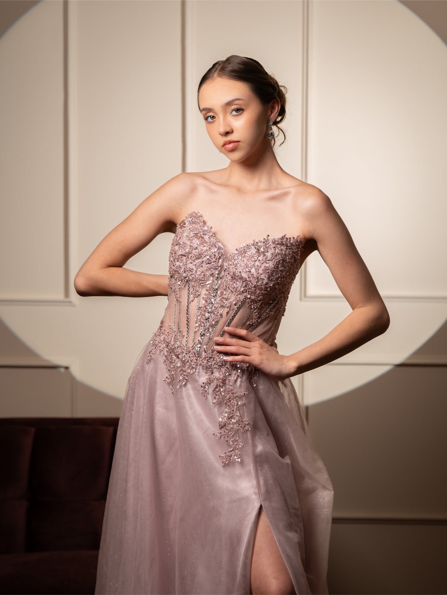 Vestido Corte Princesa Straple Pedreria En Abdomen