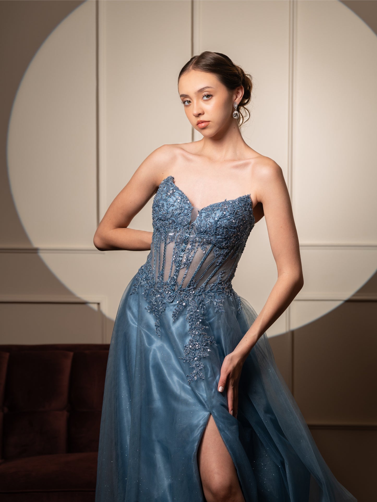 Vestido Corte Princesa Straple Pedreria En Abdomen