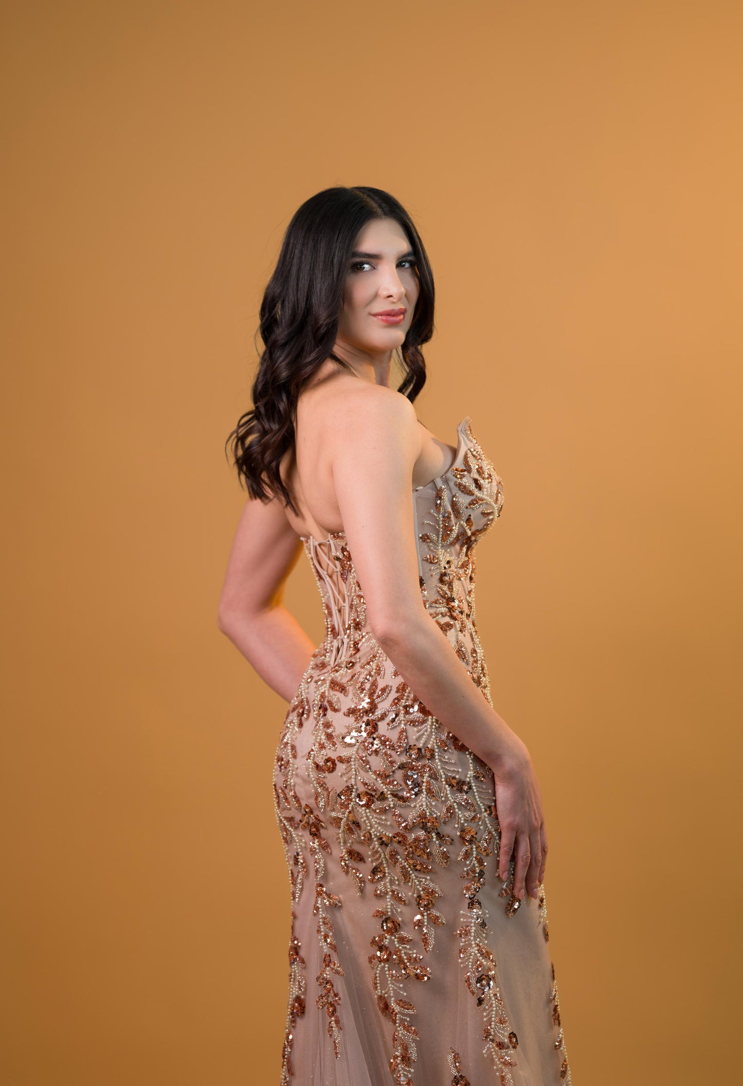 Vestido Dorado Cobre Straple Pedreria
