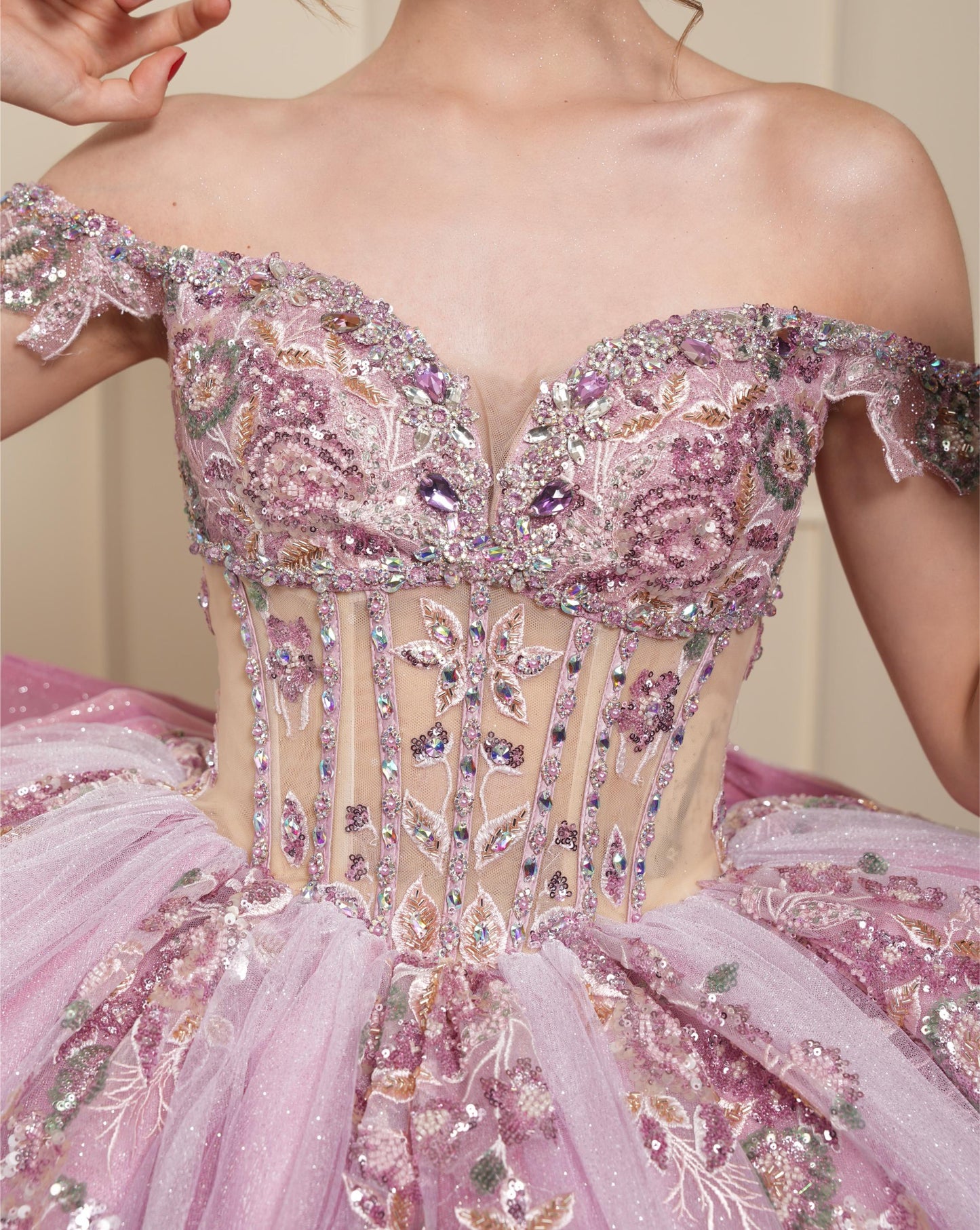 Vestido de XV Años Rosa Pedrería Tornasol en Corset con Moño Brillosos