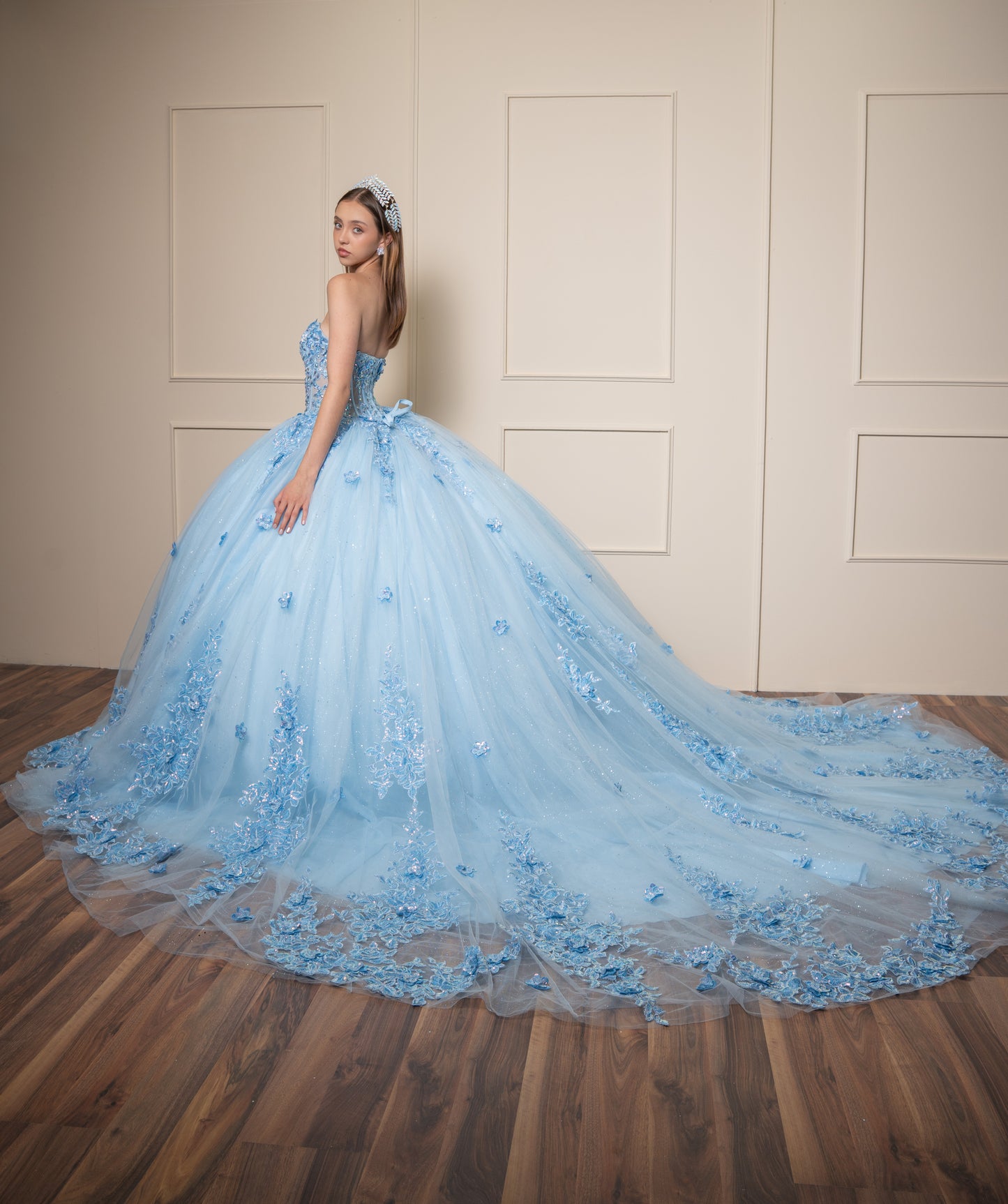 Vestido de XV Años Vestido Azul Cielo Lentejuela Tornasol Estraple