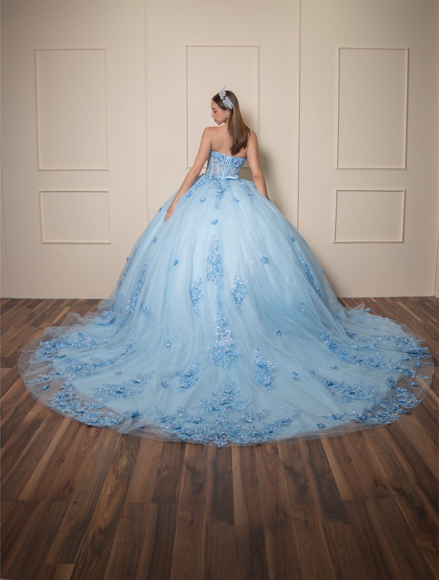 Vestido de XV Años Vestido Azul Cielo Lentejuela Tornasol Estraple