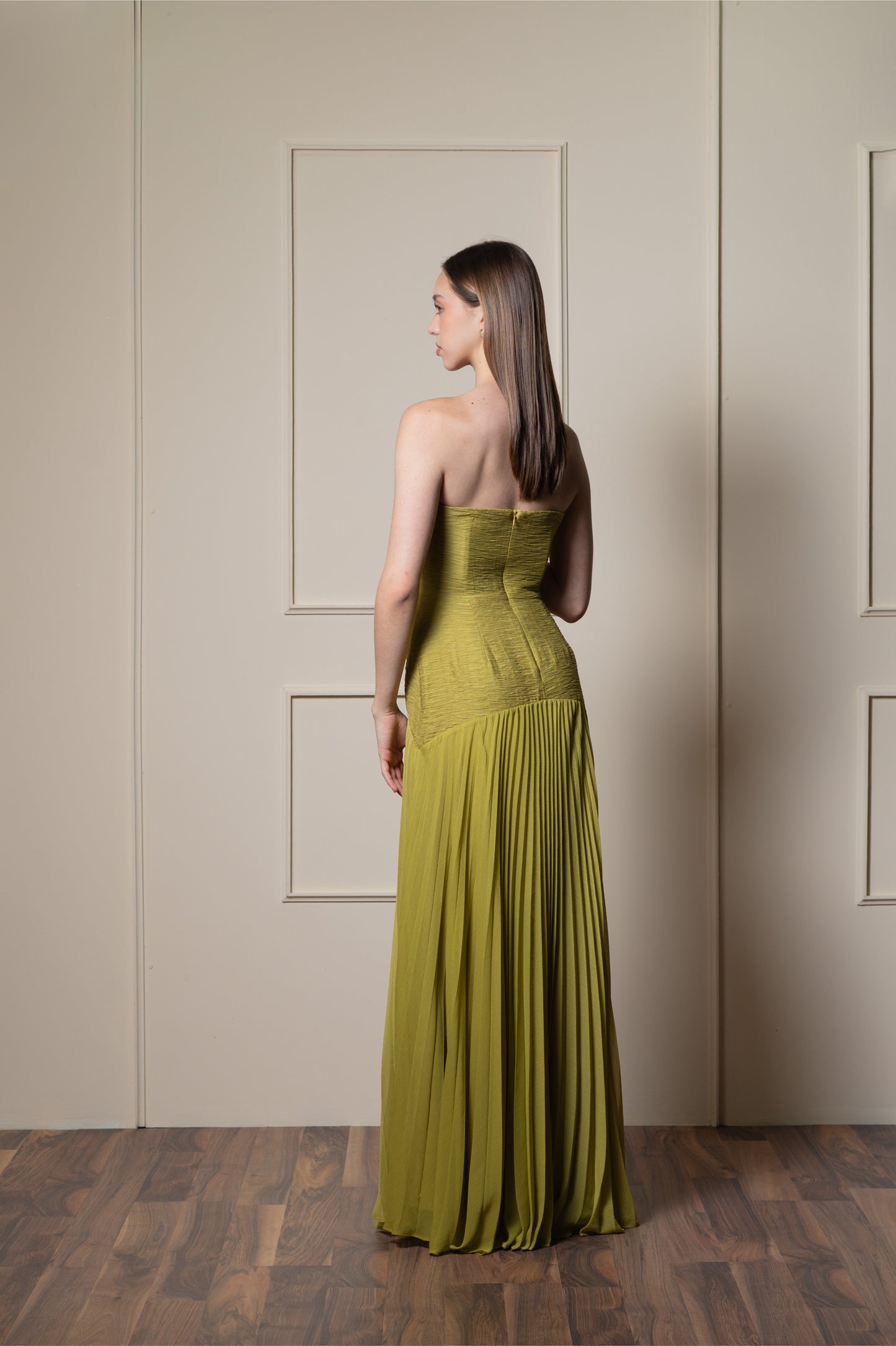 Vestido Verde Lima Corset Con Tablones En Falda