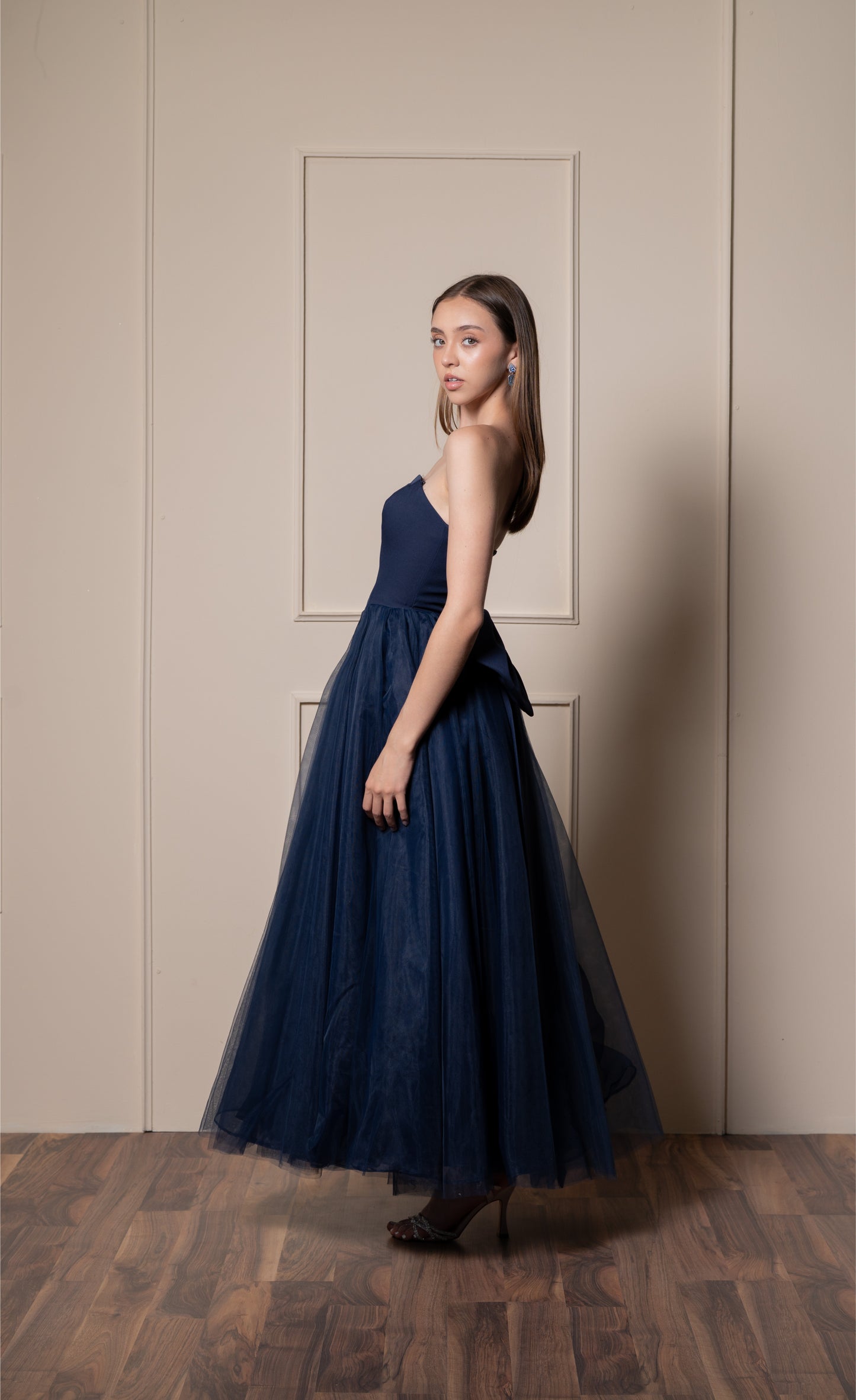 Vestido Corte A Midi Moño Atrás