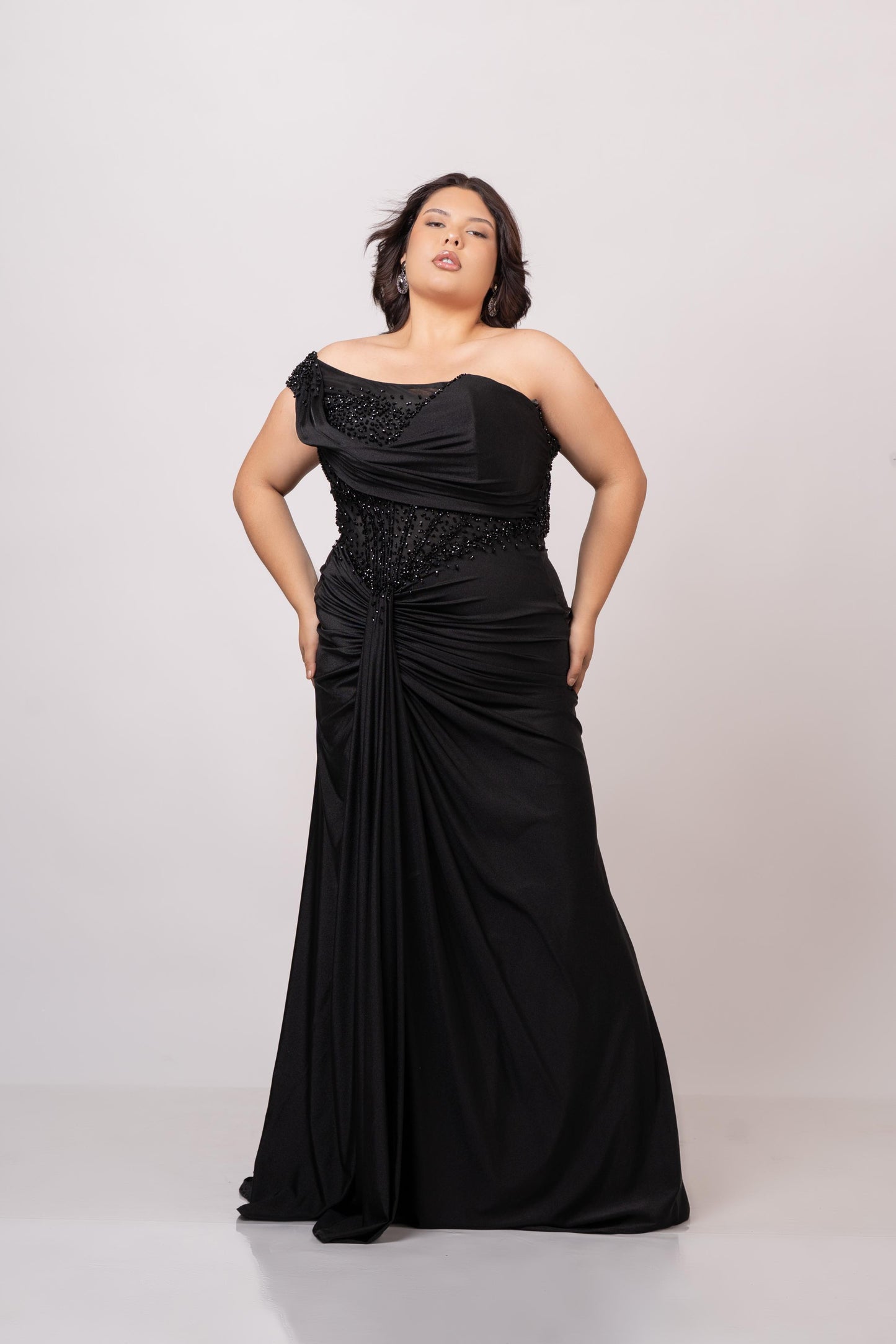 Vestido Negro Piedras En Corset Mangas