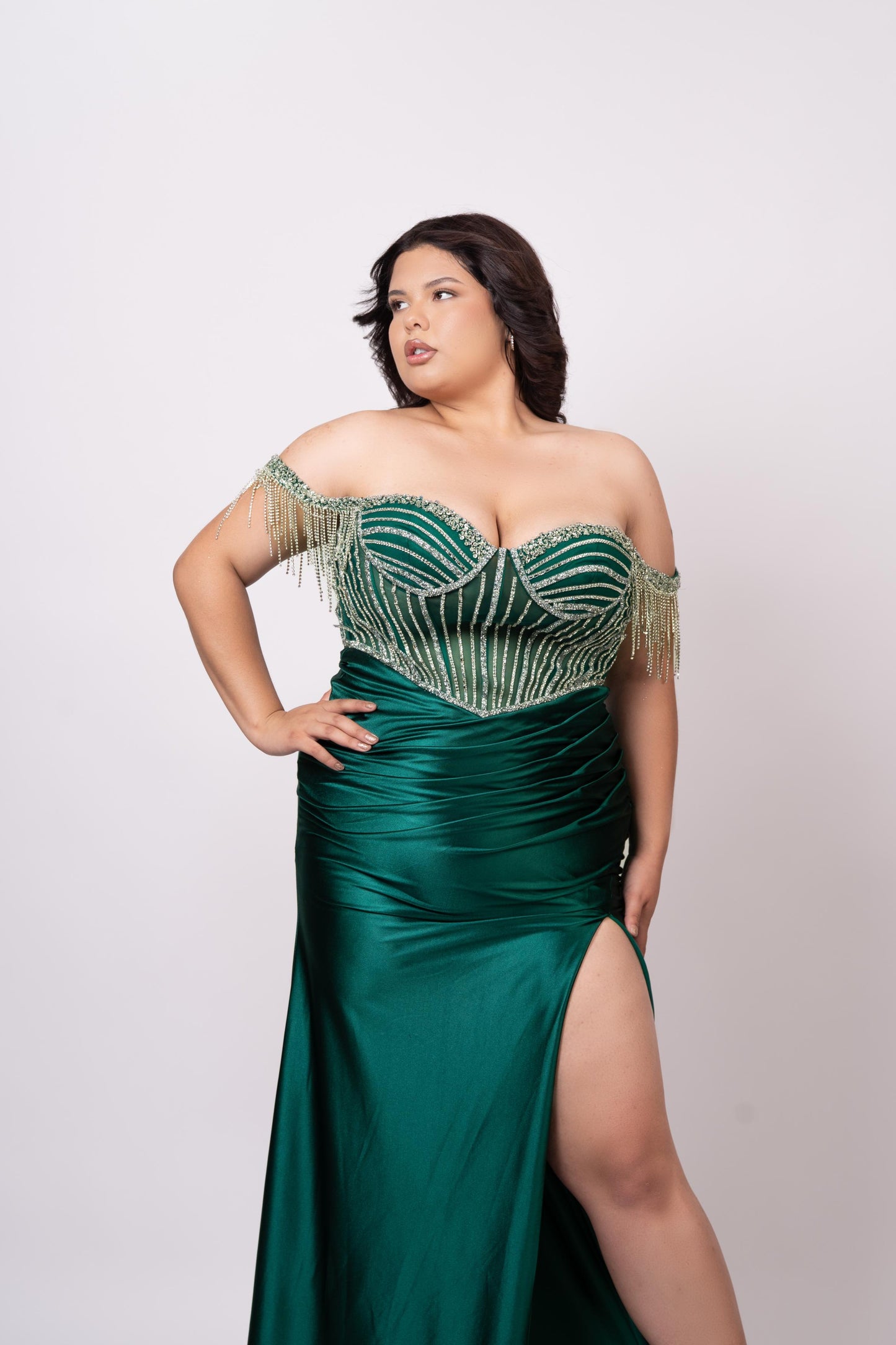 Vestido Verde Fancy Barillas Brillosas Falda Lisa