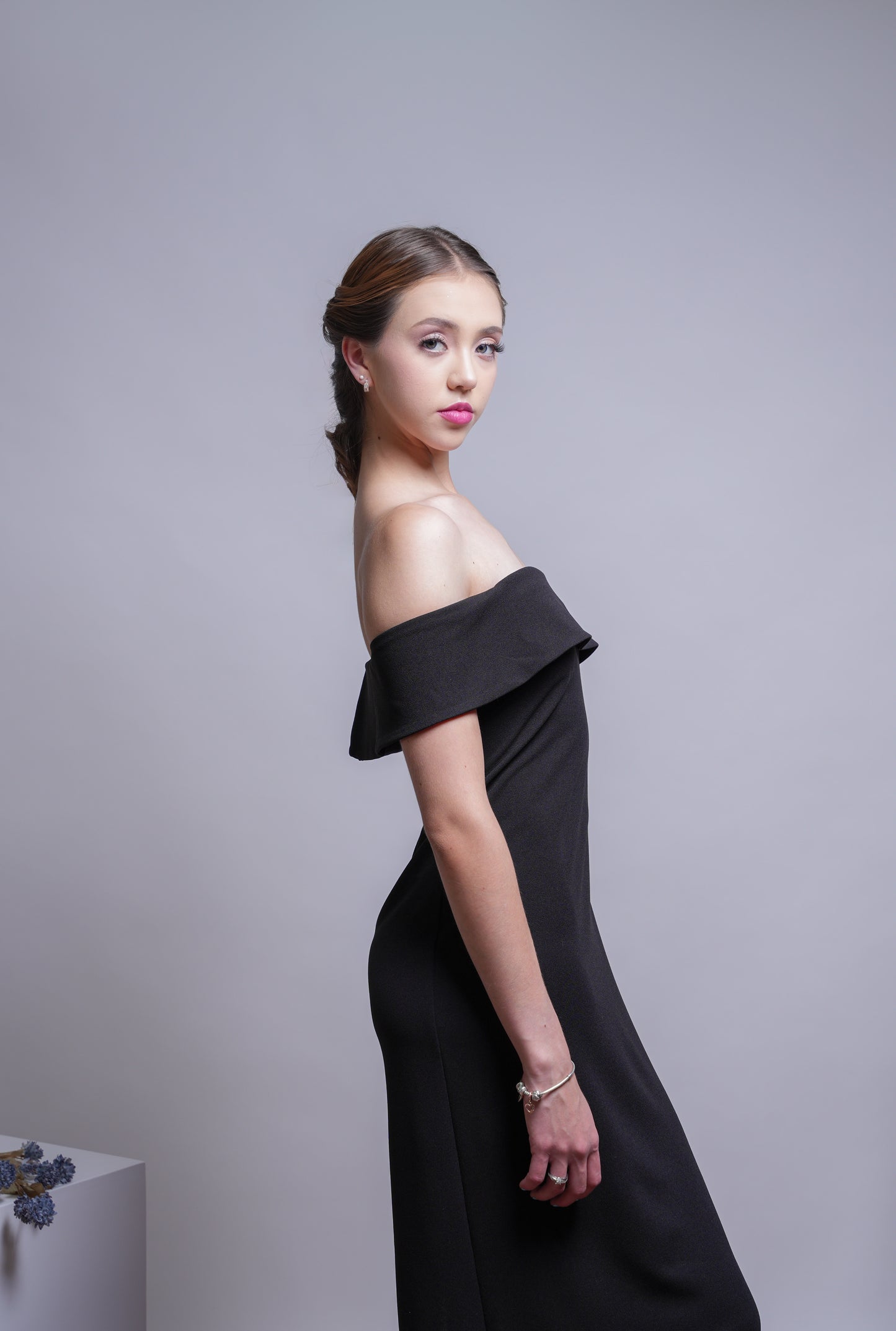 Vestido Negro Liso Manga Caida