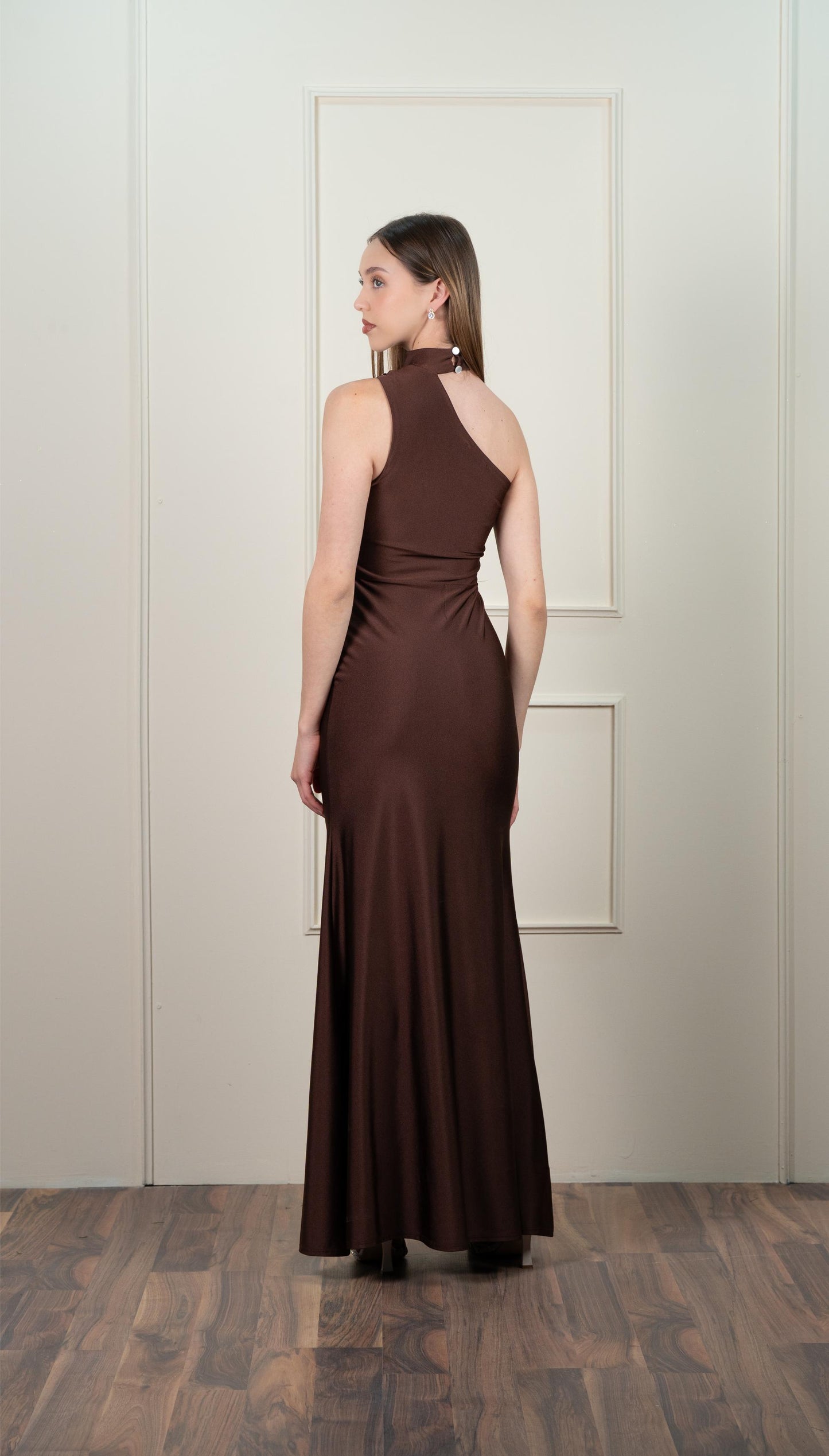 Vestido Cafe un Tirante Diseño Dorado en Tirante