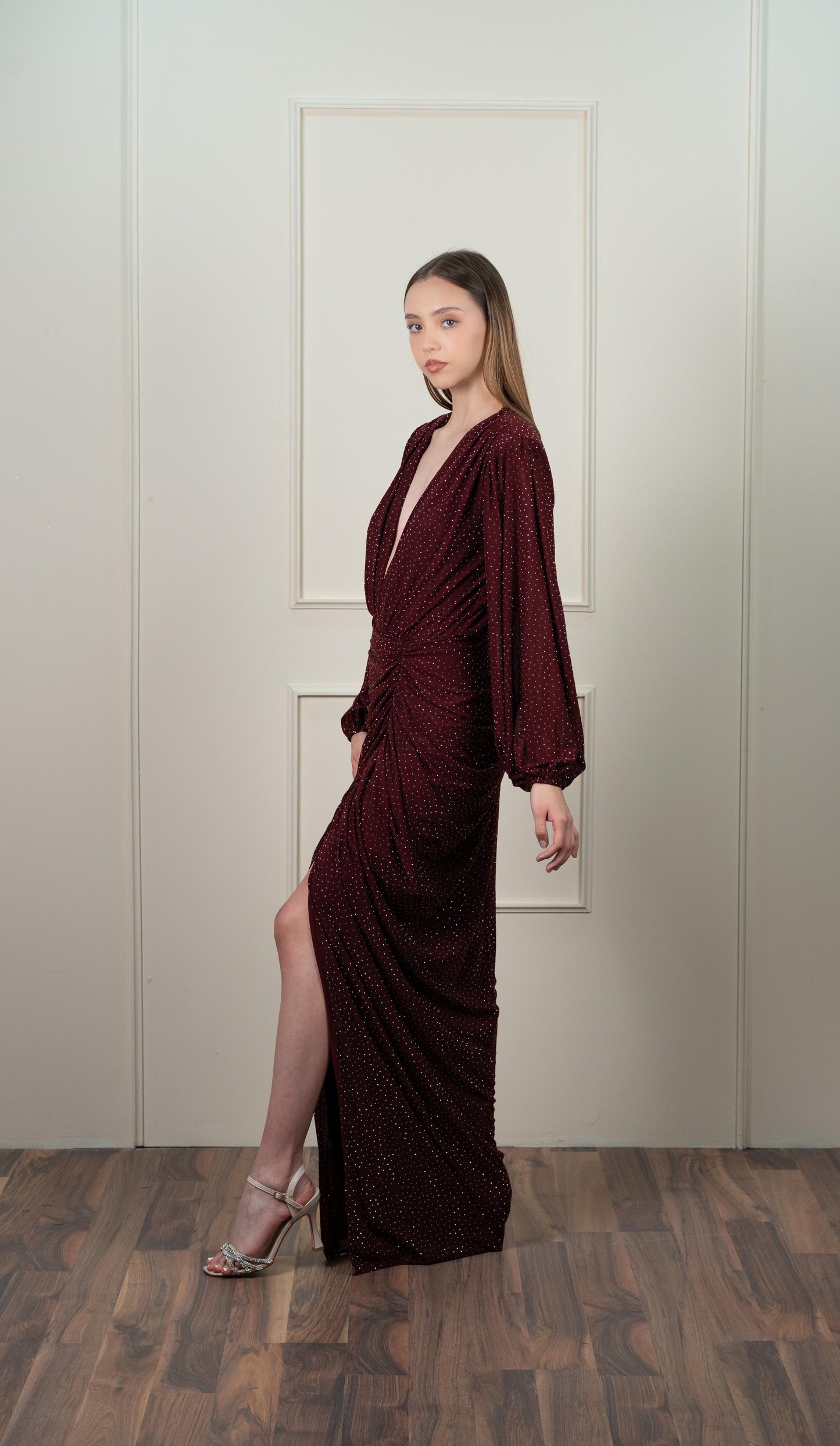 Vestido Con Brillos Manga Larga Corrugado En Cintura