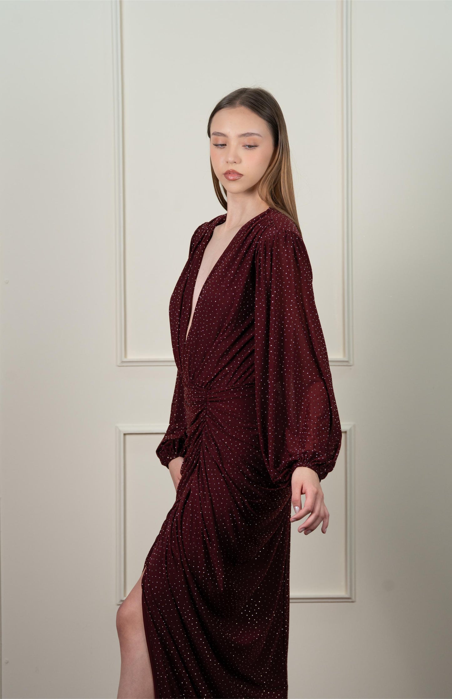 Vestido Con Brillos Manga Larga Corrugado En Cintura