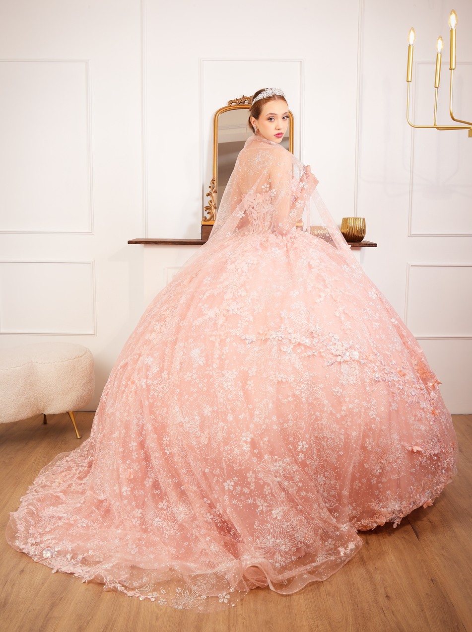 Vestido de XV Años Rosa Bordado Y Glitter De Flores Strapless