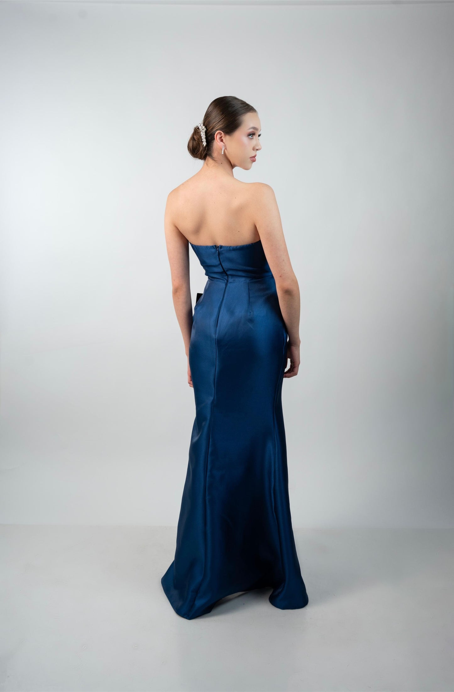 Vestido Azul Marino Straple Plizado Detalle Plateado