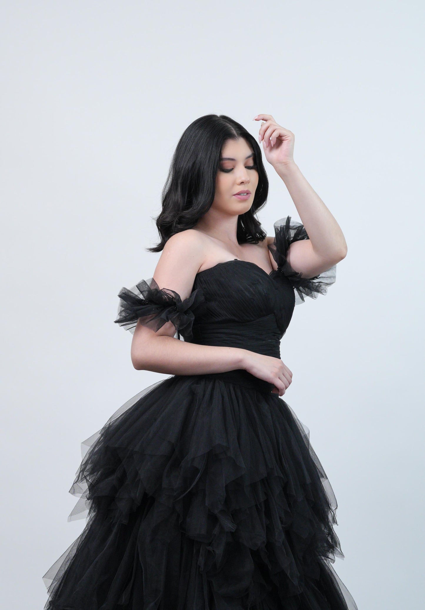 Vestido Negro Corset Y Olanes Abajo