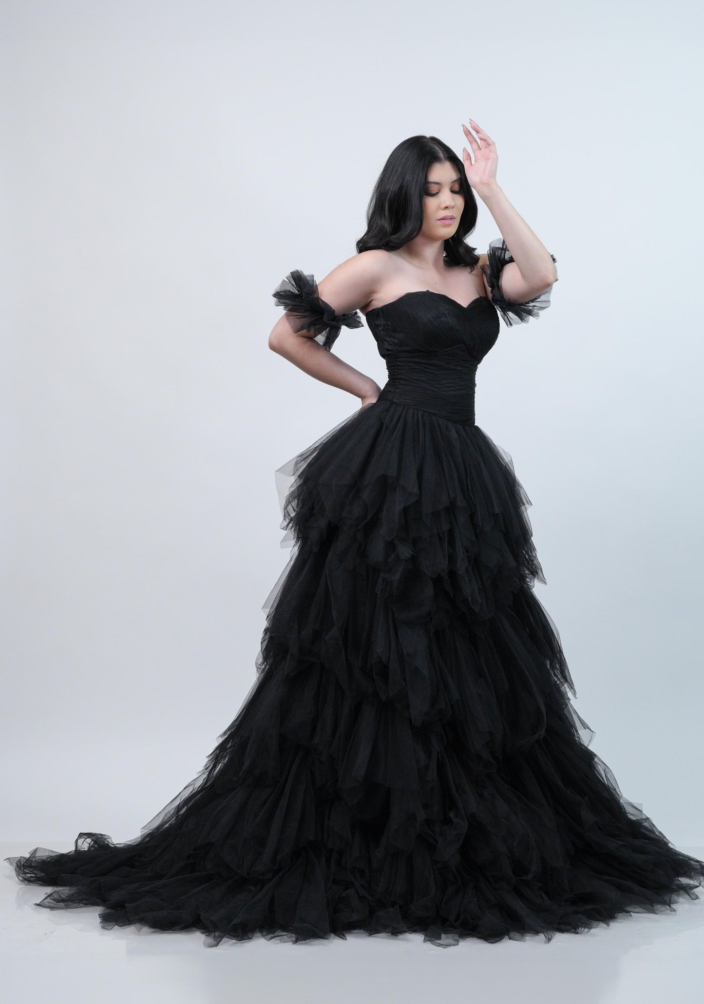 Vestido Negro Corset Y Olanes Abajo
