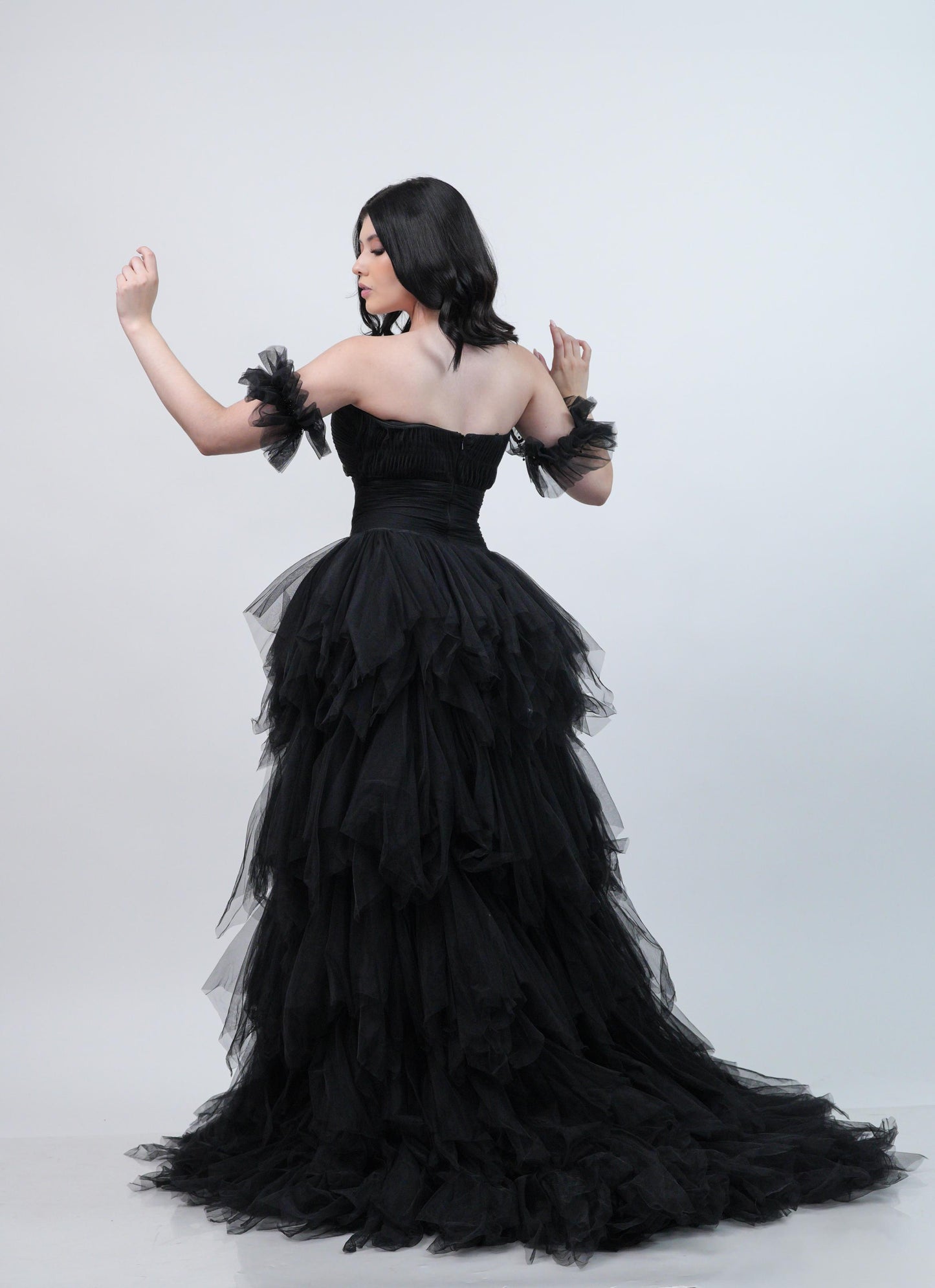 Vestido Negro Corset Y Olanes Abajo