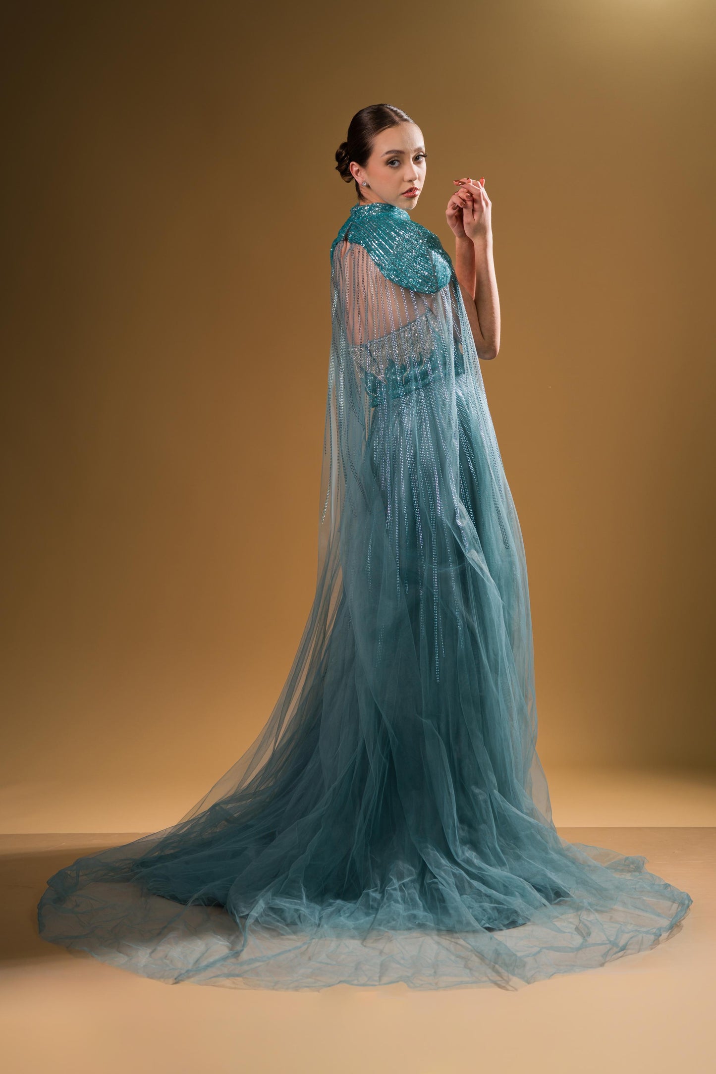 Vestido Azul Aqua Diseño en Corset Corte A Con Capa