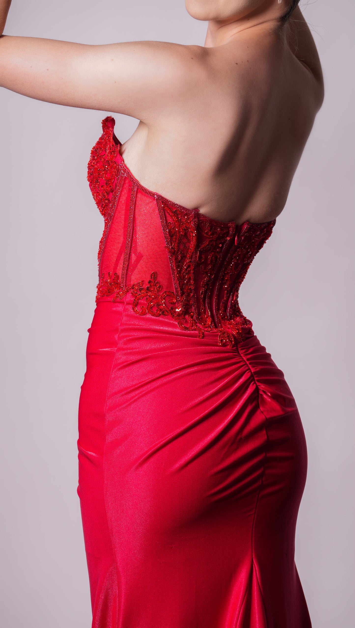 Vestido Rojo Diseño En Abdomen