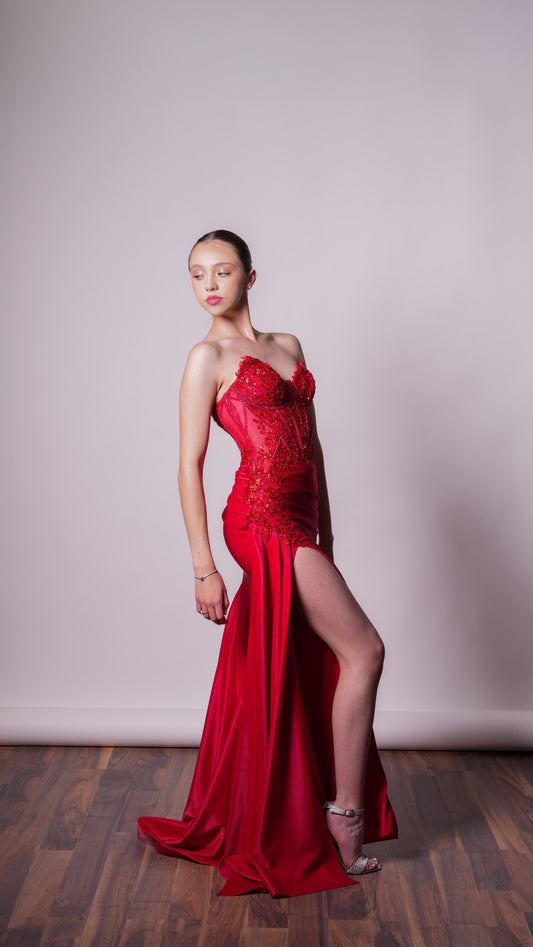 Vestido Rojo Diseño En Abdomen