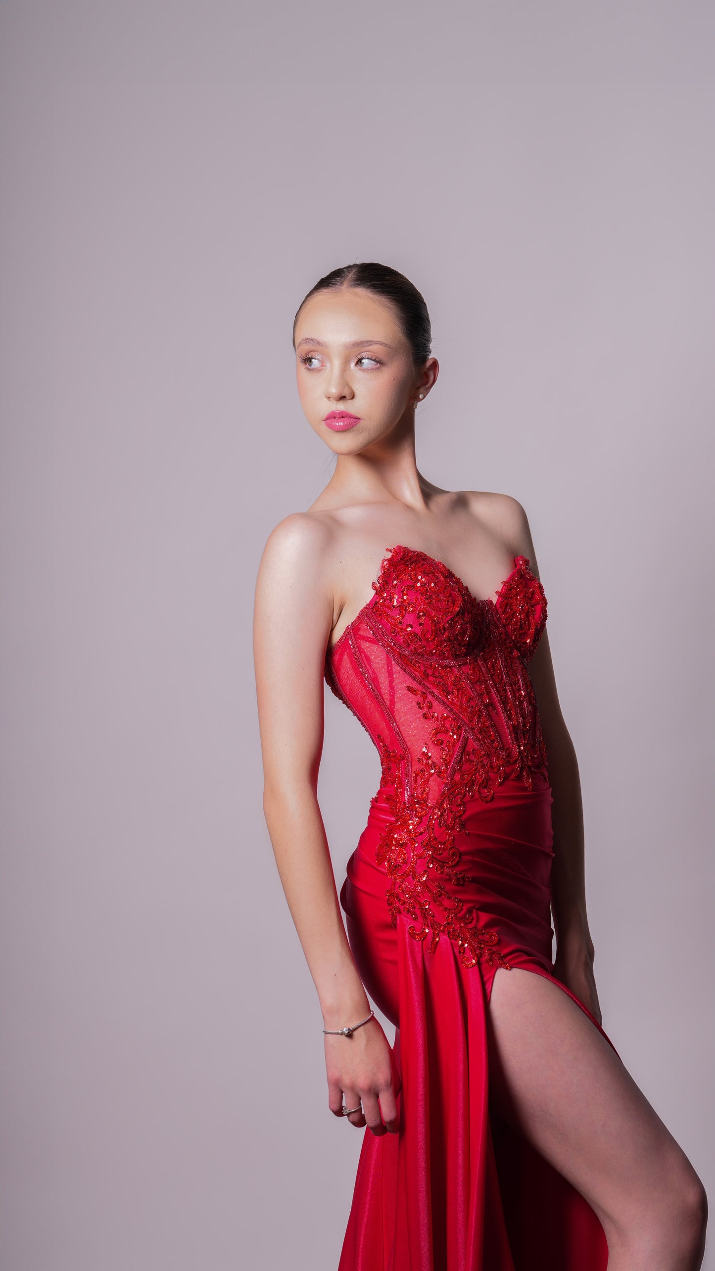 Vestido Rojo Diseño En Abdomen