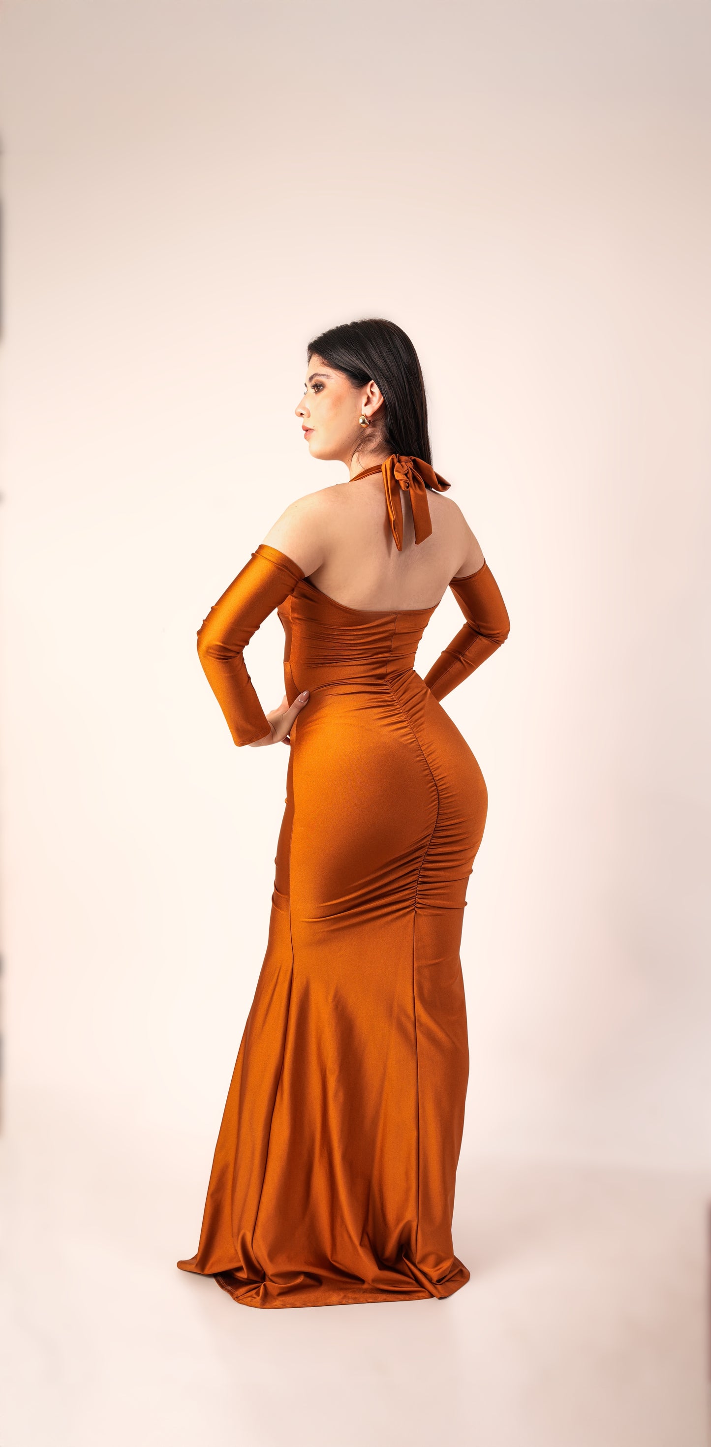 Vestido Cobre Licra Corrugado Con Mangas