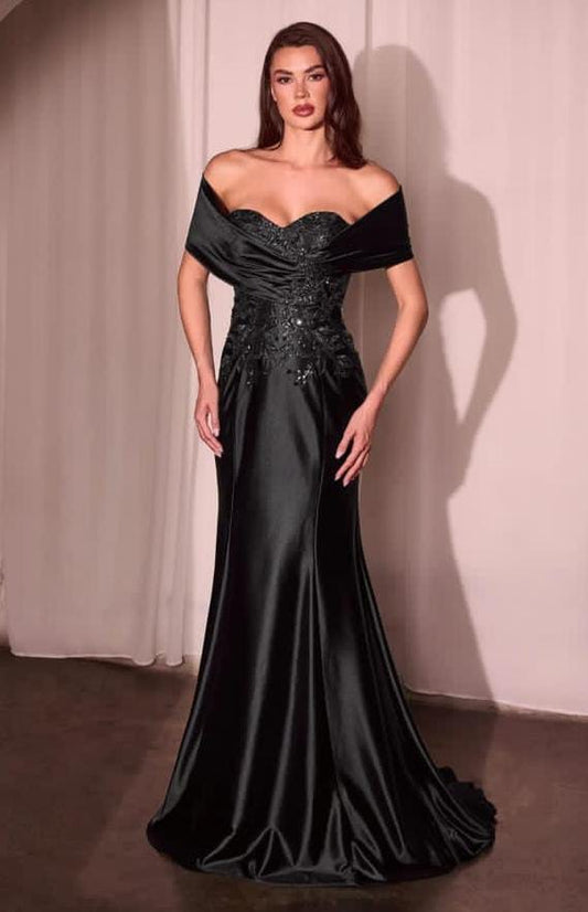 Vestido Negro Banda en Hombro Encaje en Abdomen