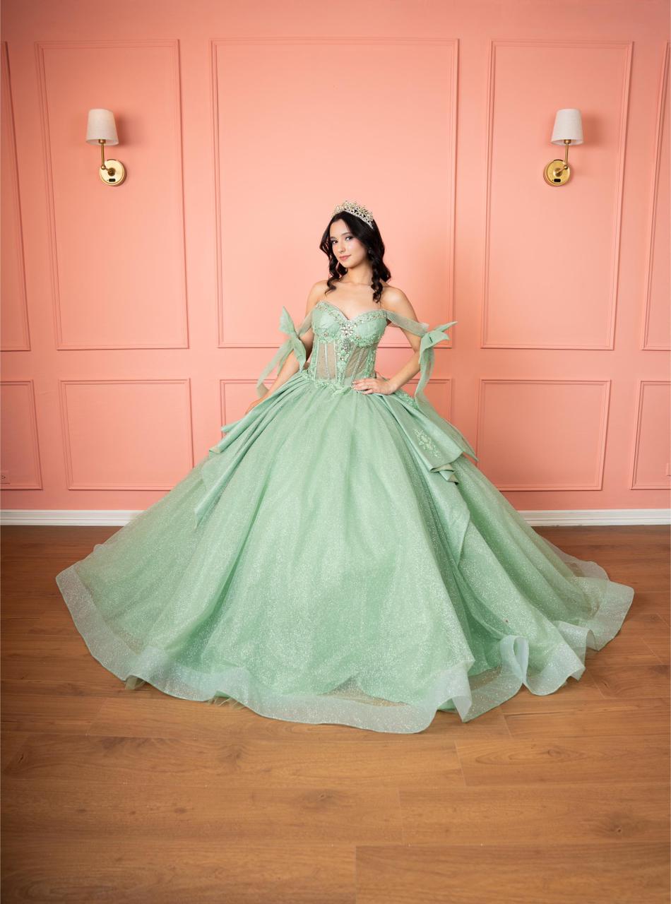 XV Alina (Verde Sage)