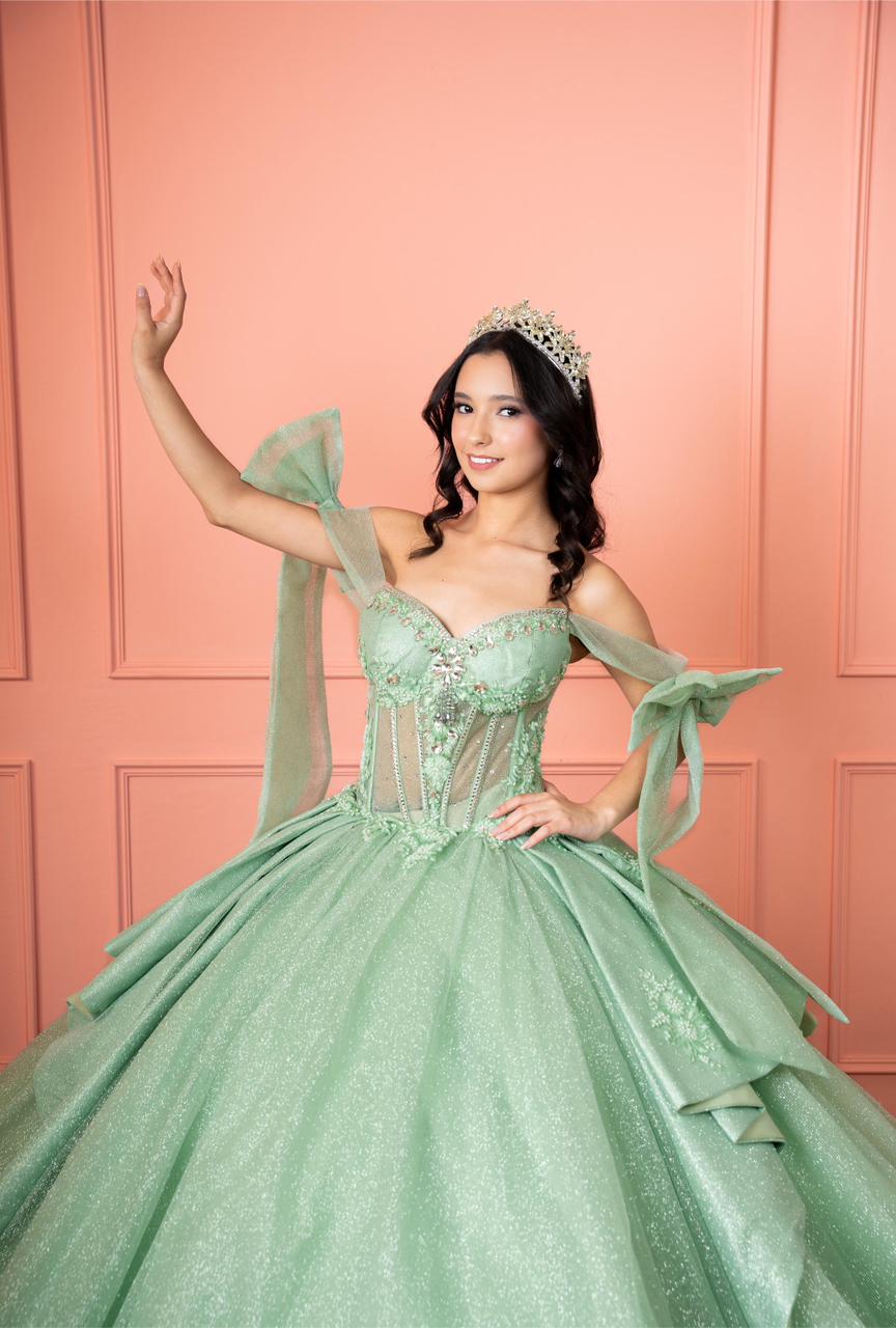 XV Alina (Verde Sage)